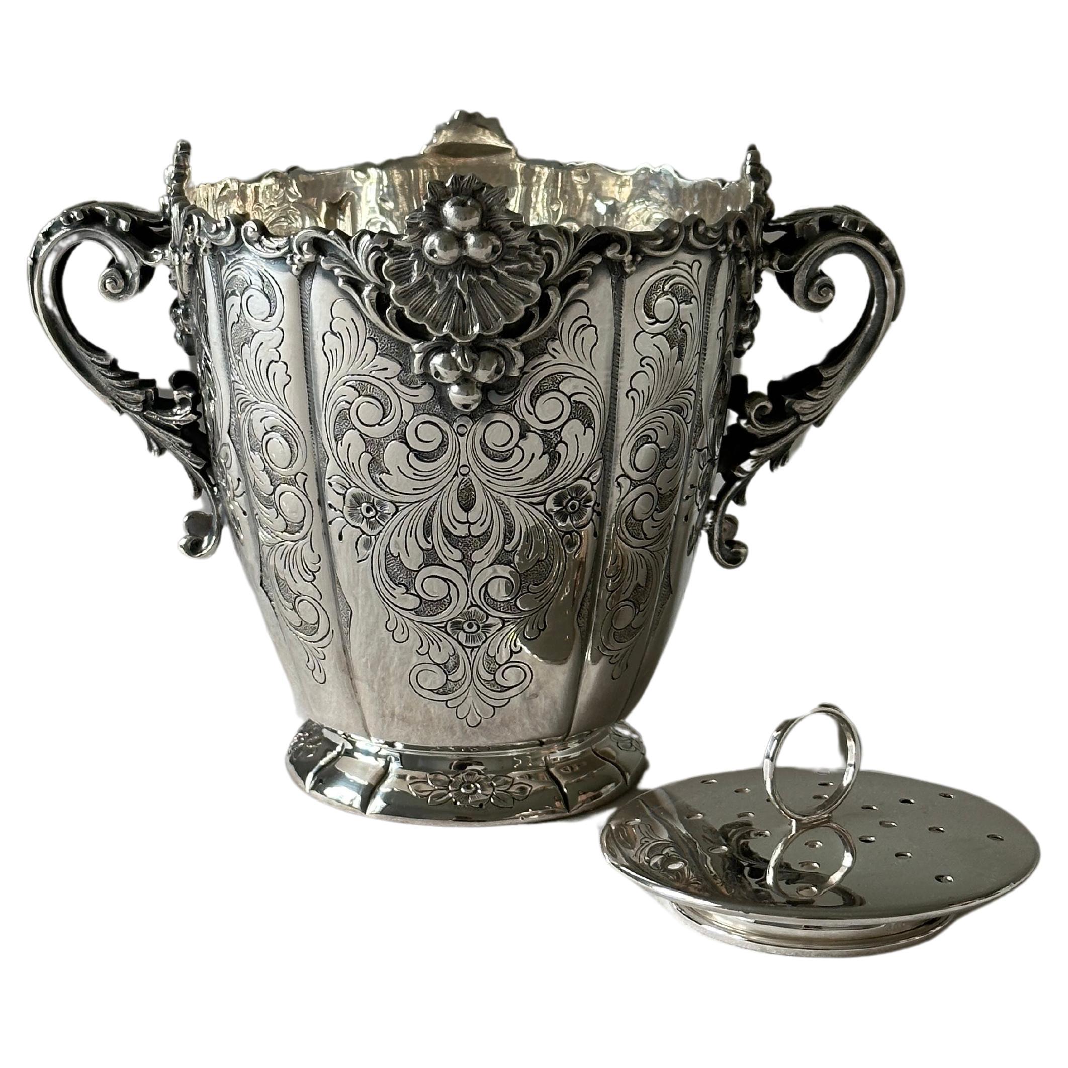 20th Century Baroque Style Sterling Silver Ice Bucket by Ilario Pradella For Sale