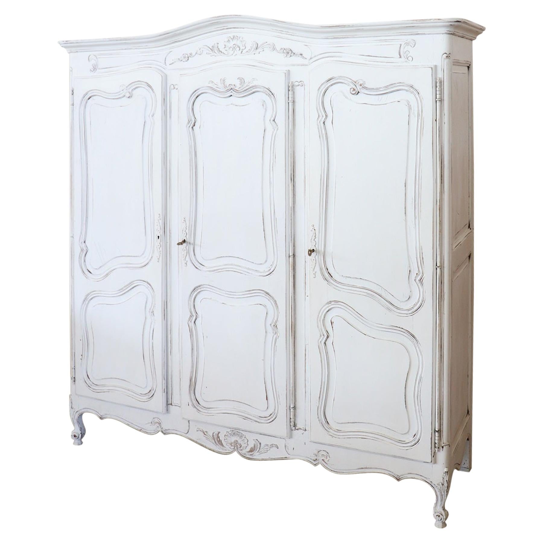 20th Century Baroque Style White Lacquered Wood Wardrobe or Armoire