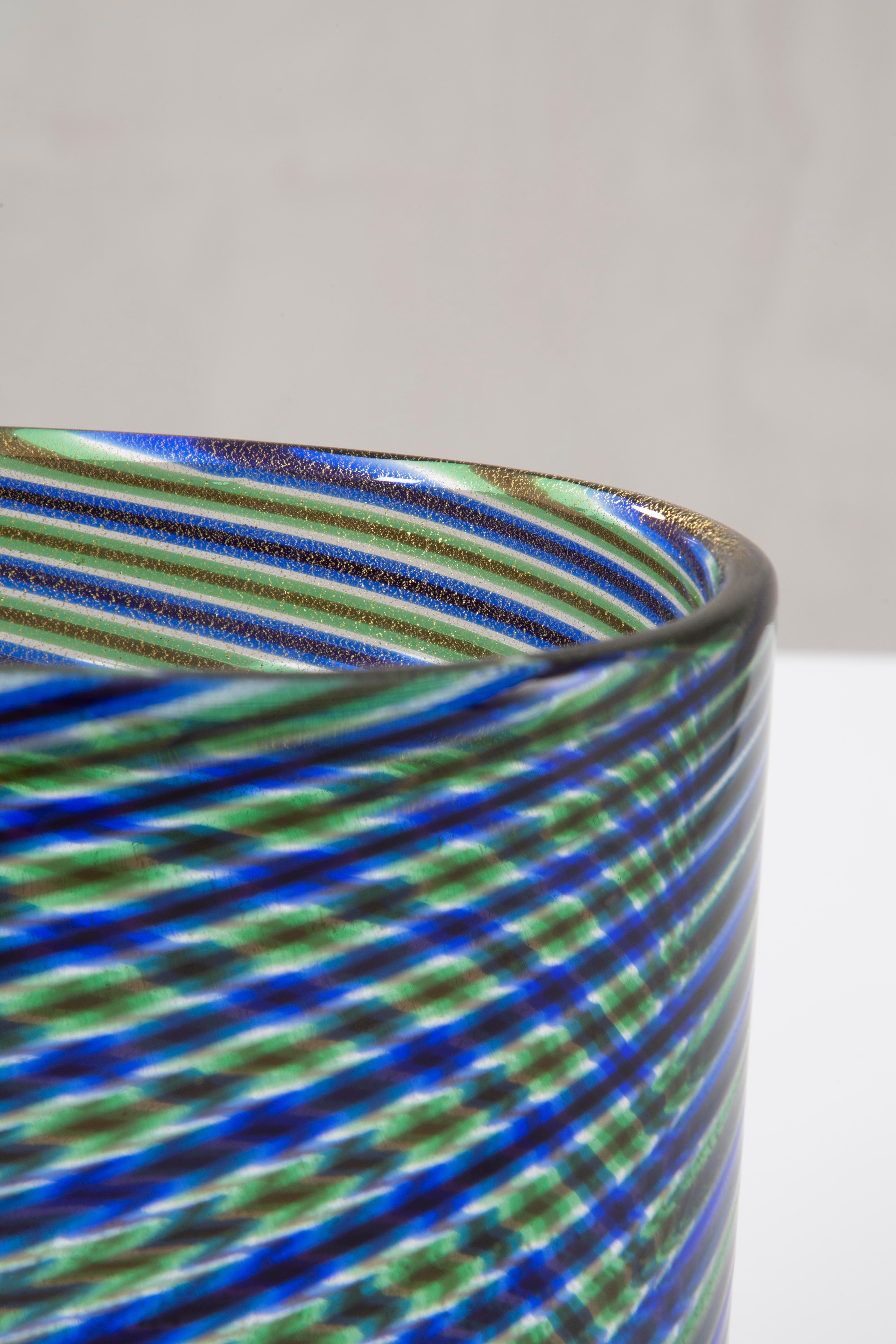 20. Jahrhundert Barovier & Toso Murano Glas Vase in farbigen Streifen '60s im Angebot 3