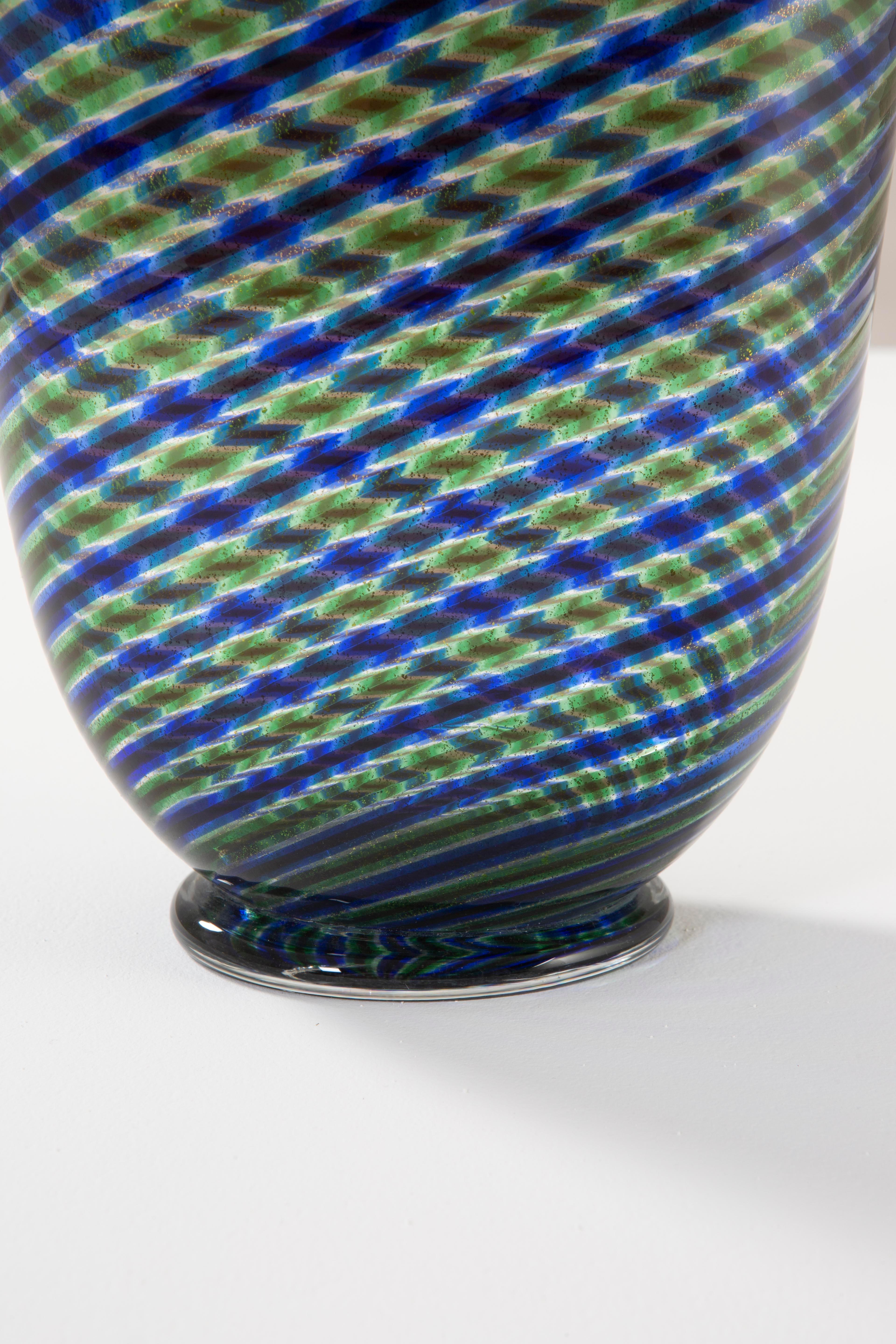 20. Jahrhundert Barovier & Toso Murano Glas Vase in farbigen Streifen '60s im Angebot 1