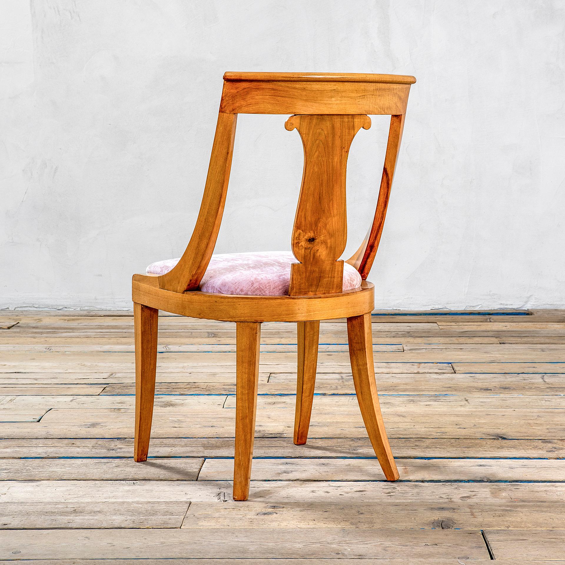 20th Century Bbpr Set of 10 Chairs in Wood and Light Pink Fabric In Good Condition In Turin, Turin