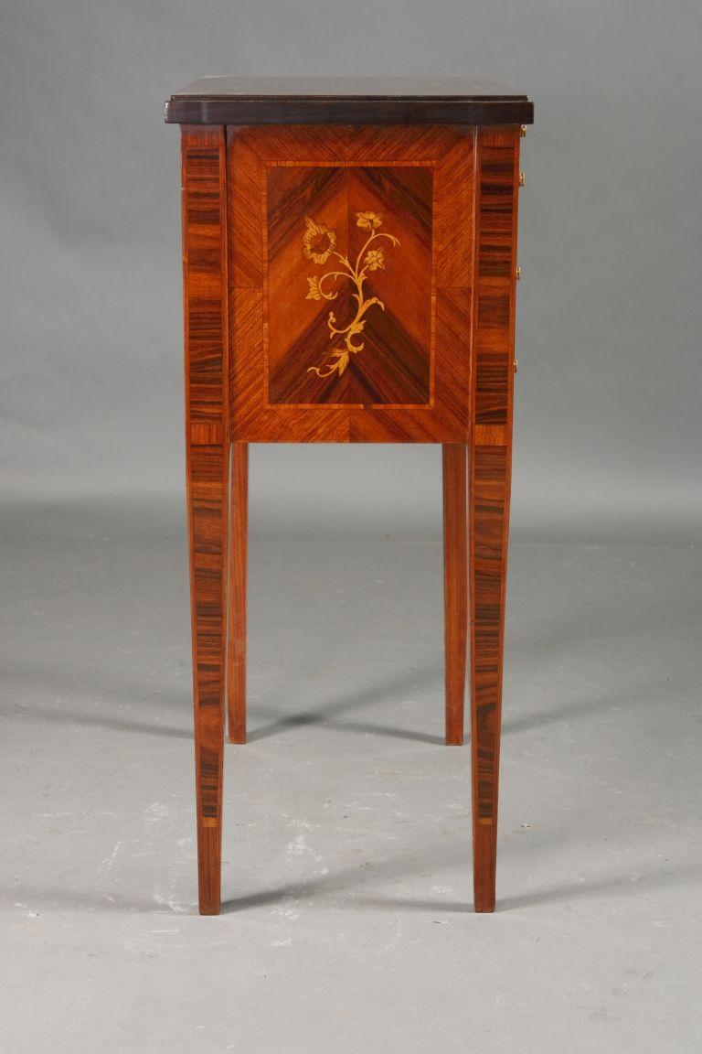 20th Century Beautiful Louis XVI Side Table, Console Inlaid For Sale 4