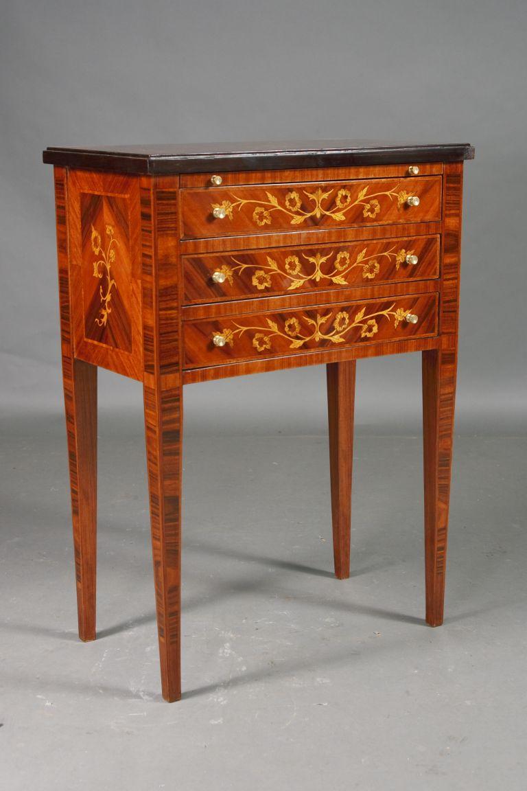 20th Century Beautiful Louis XVI Side Table, Console Inlaid For Sale 3