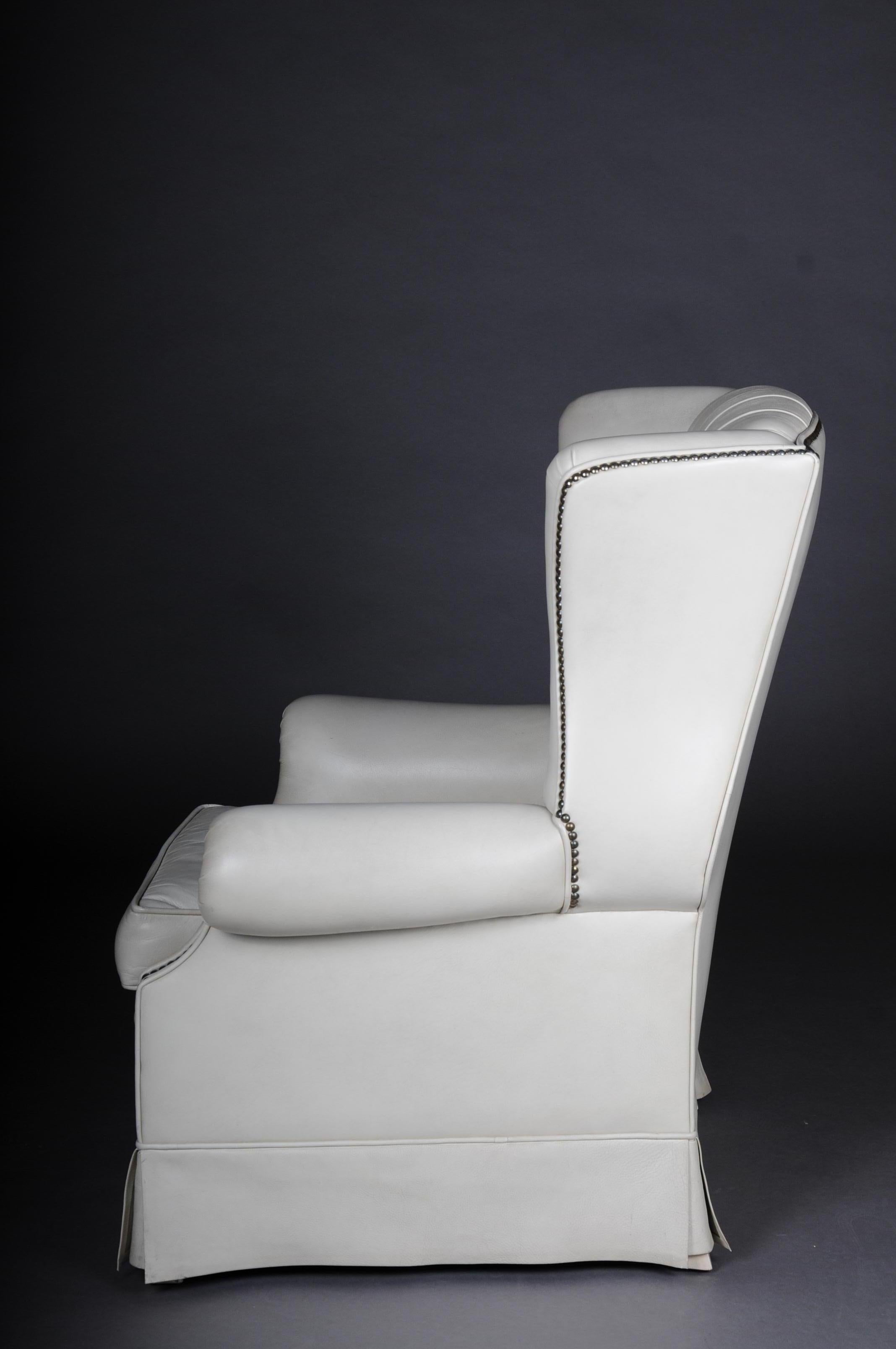 20th Century Beautiful Vintage Chesterfield Armchair / Club Chair, White For Sale 3