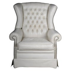 Schöner Chesterfield-Sessel / Clubsessel des 20. Jahrhunderts, Weiß