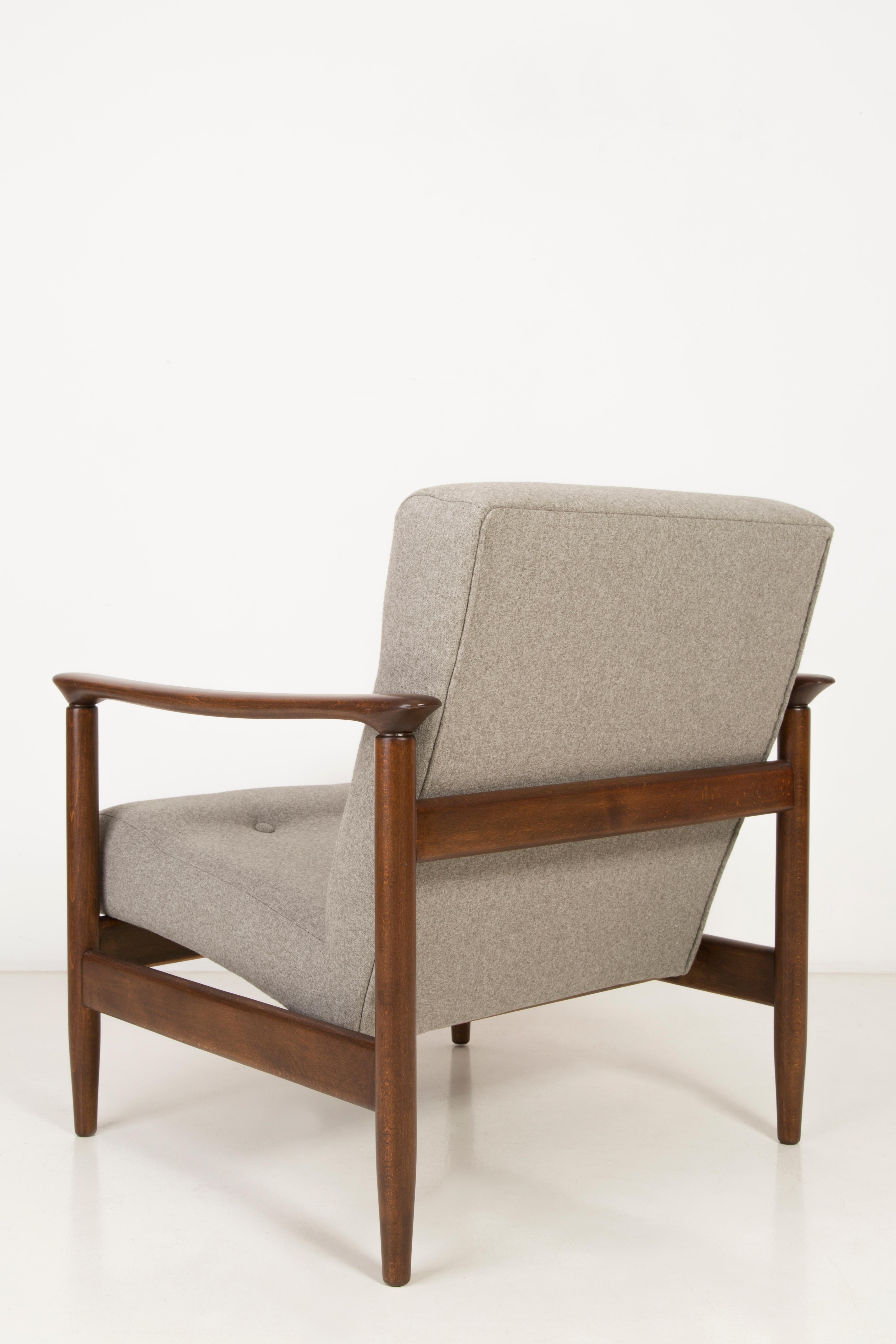 Polish 20th Century Beige Armchair, Edmund Homa, Type GFM-142, 1960s, Poland For Sale