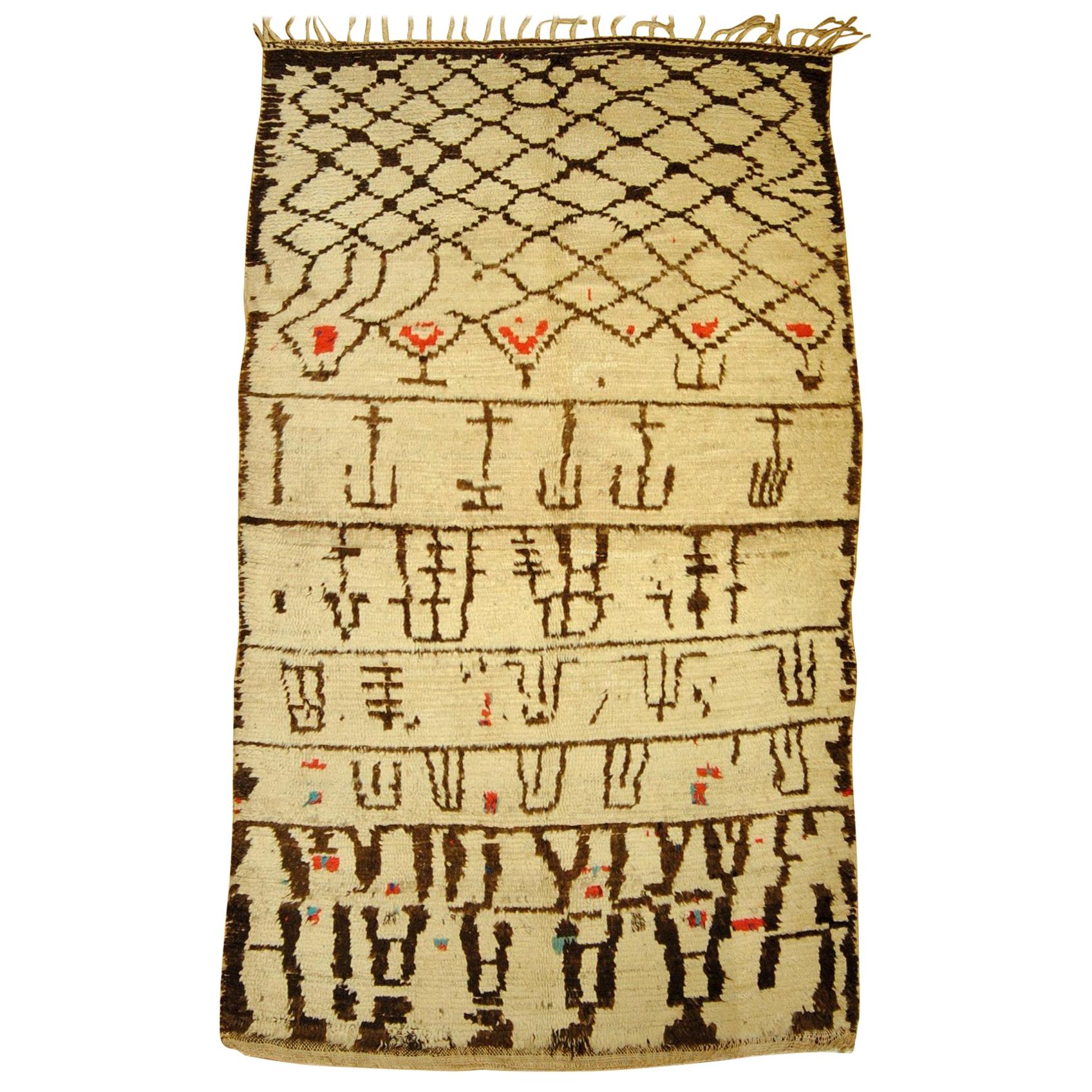 Tapis berbère Beni Ourain du Maroc, Beige Brown Natural Wool, 20e siècle, 1920 en vente
