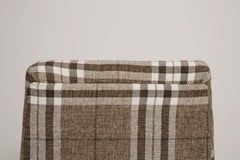 Poltrona in tessuto a scacchi beige del XX secolo, tipo 300-227, Europa, anni '60