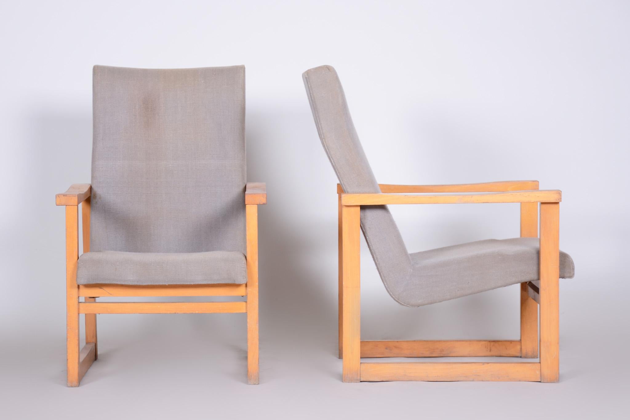 Mid-Century Modern 20th Century, Beige Pair of Maple Armchairs, Original Condition, Czechia, 1960s For Sale