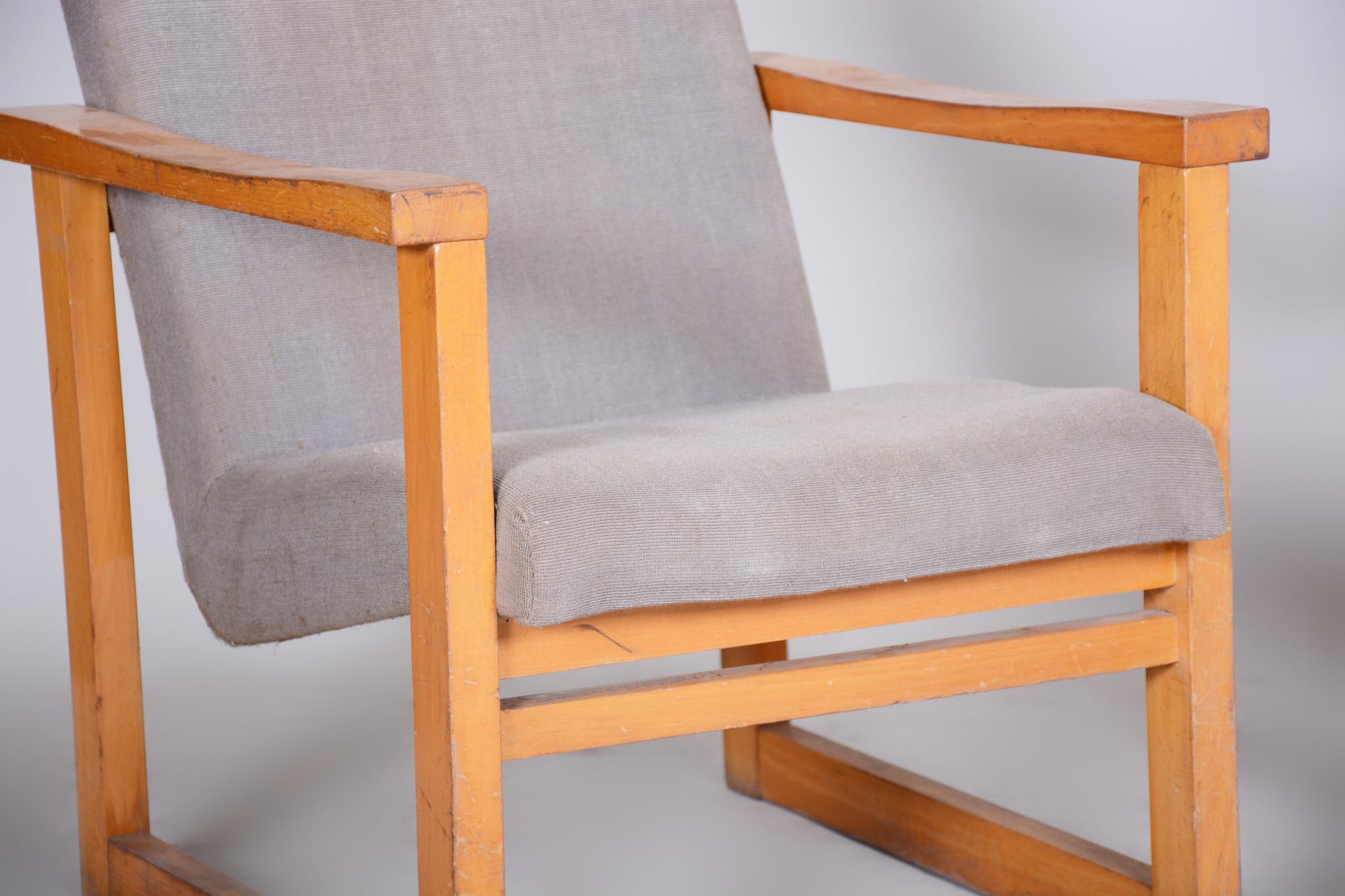 20th Century, Beige Pair of Maple Armchairs, Original Condition, Czechia, 1960s For Sale 3