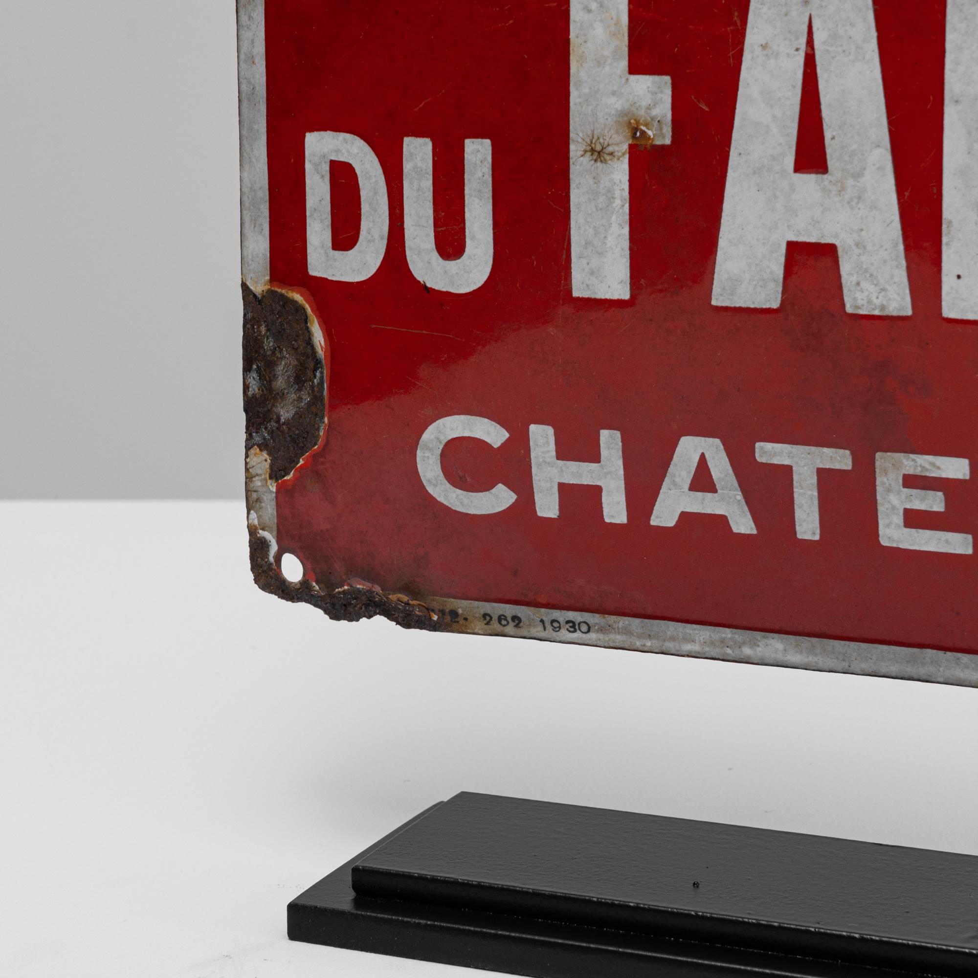 Birre belghe del XX secolo di Faleau, Châtelineau Insegna in metallo su supporto in vendita 1