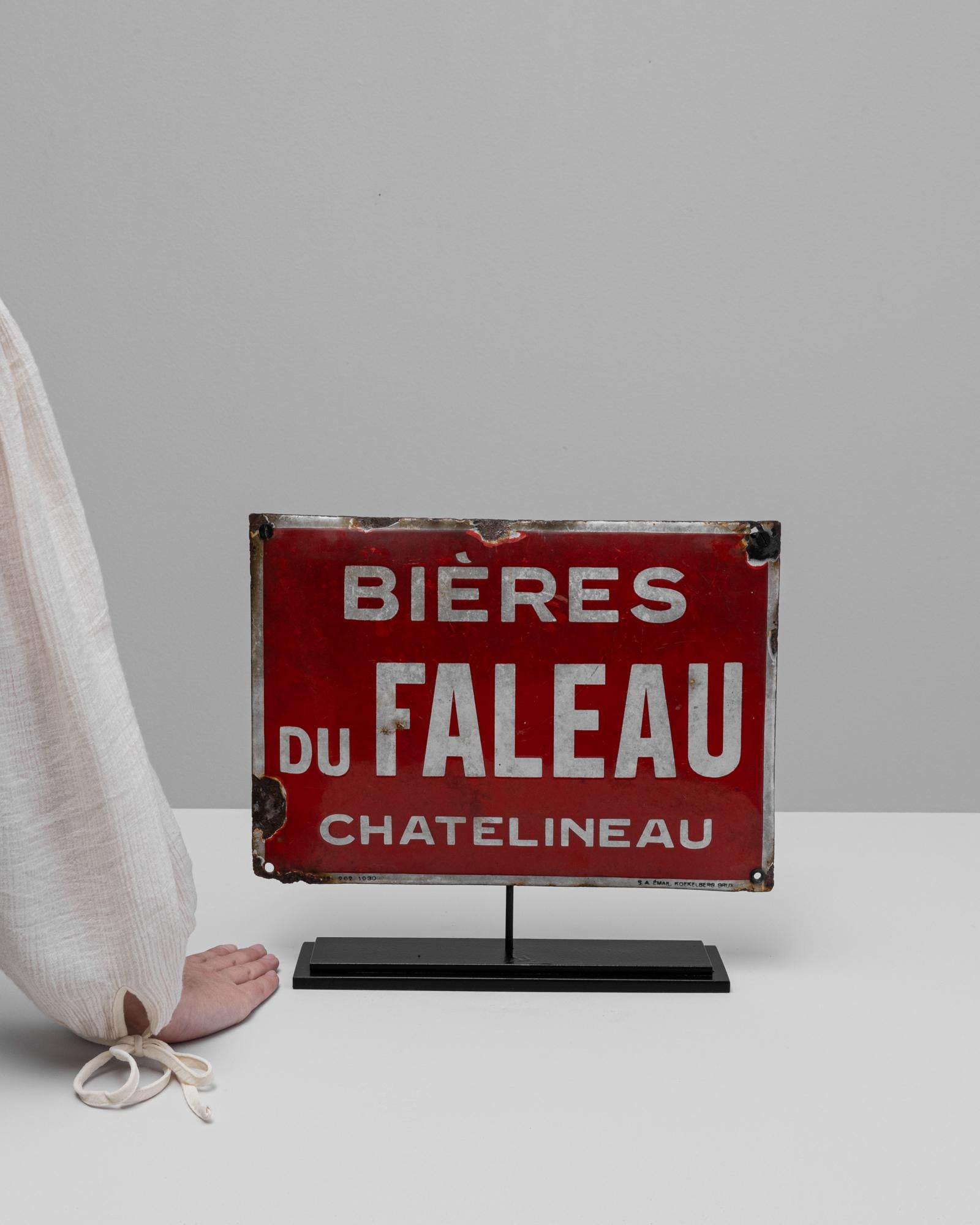 Birre belghe del XX secolo di Faleau, Châtelineau Insegna in metallo su supporto in vendita 3