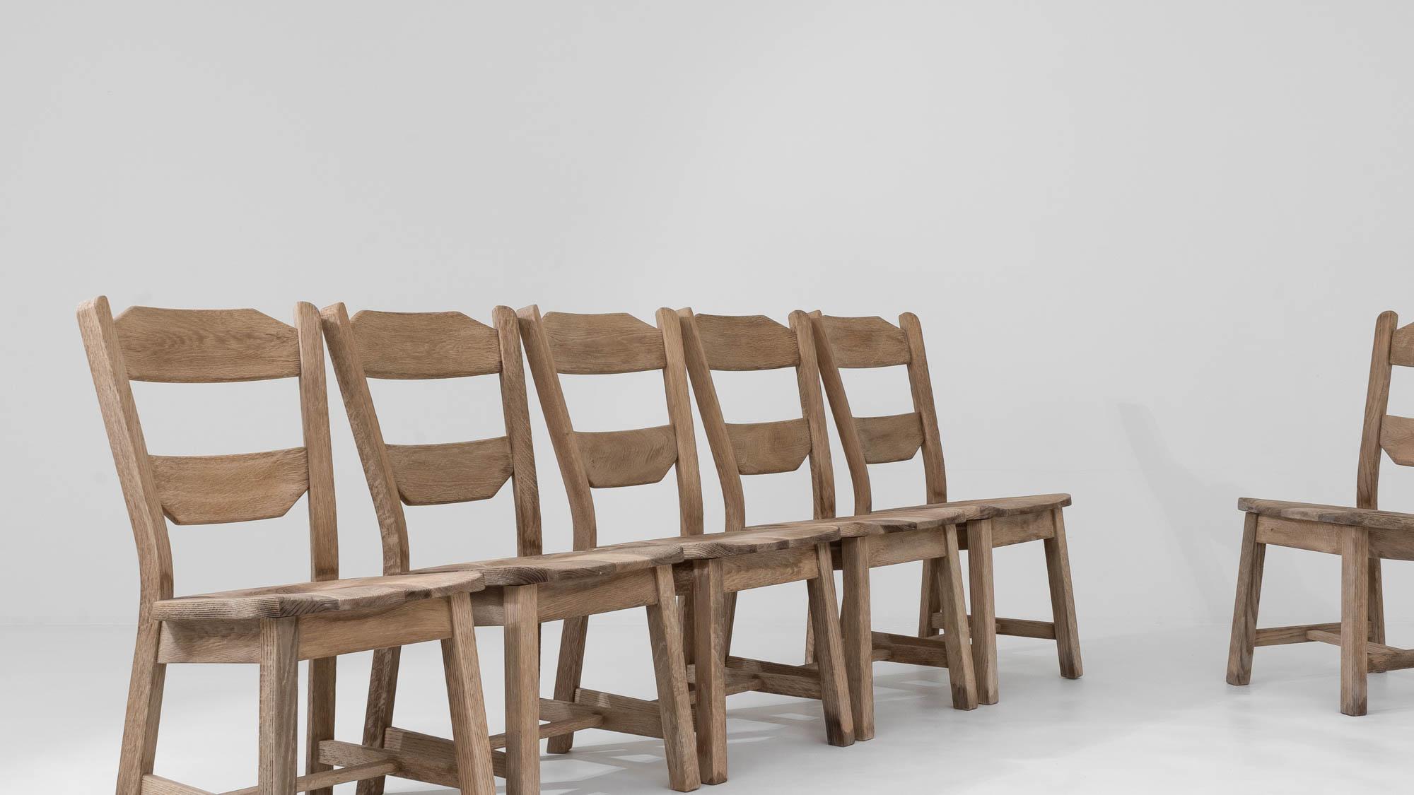Chaises de salle à manger en chêne blanchi belge du 20e siècle, ensemble de six chaises en vente 6