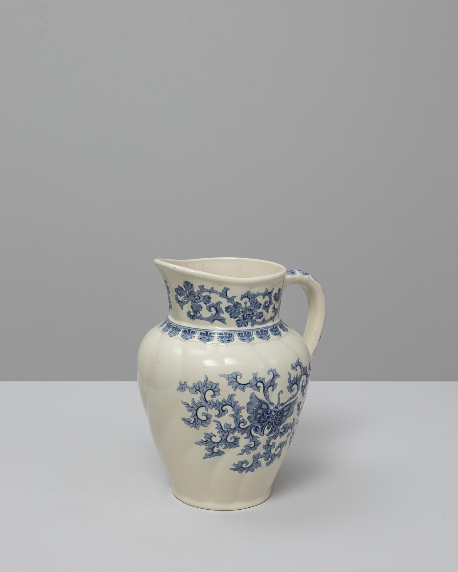 Belge Pichet en céramique Chinoiserie bleue belge du 20e siècle en vente