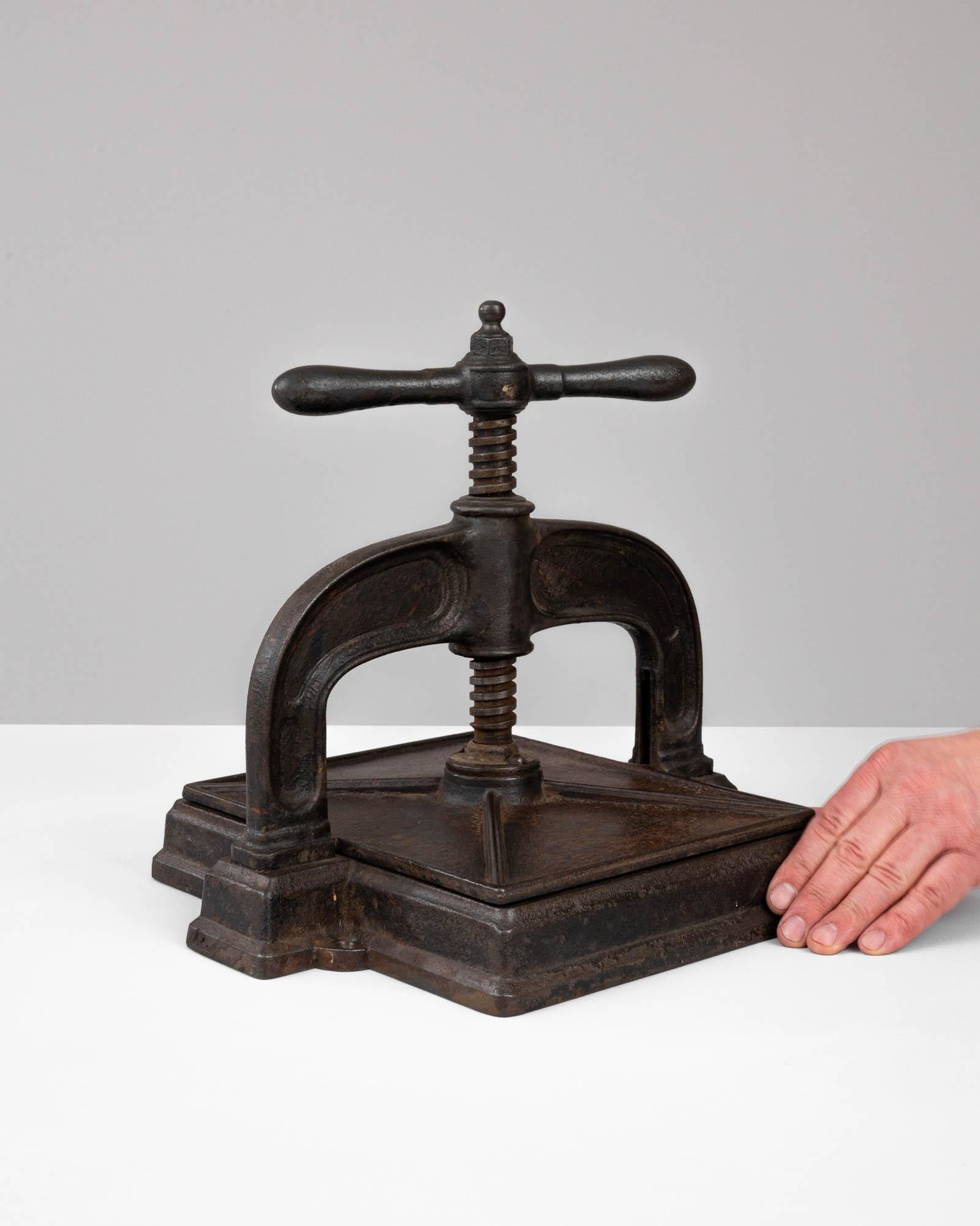 20th Century Belgian Cast Iron Press 3