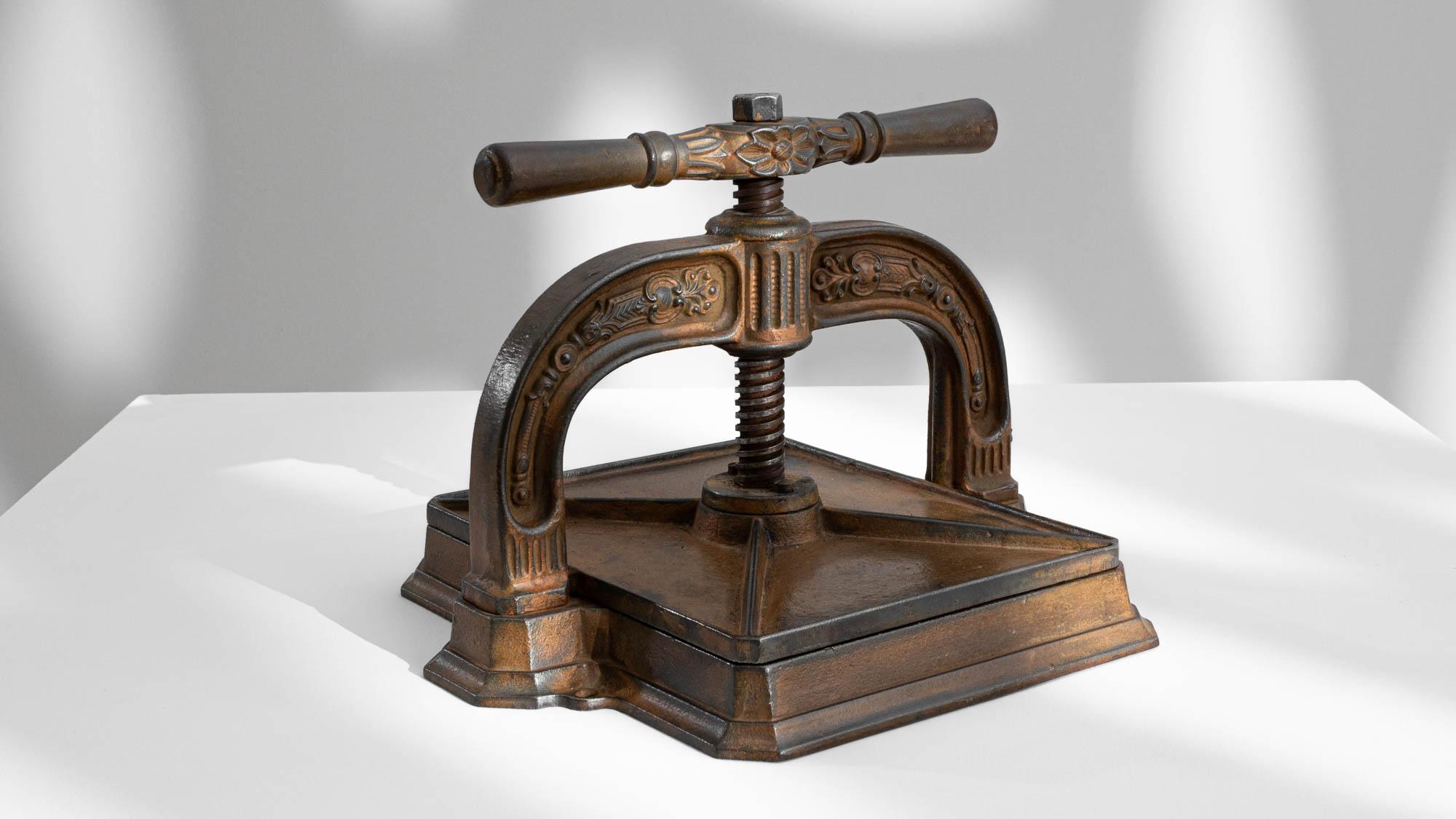 20th Century Belgian Cast Iron Press 5
