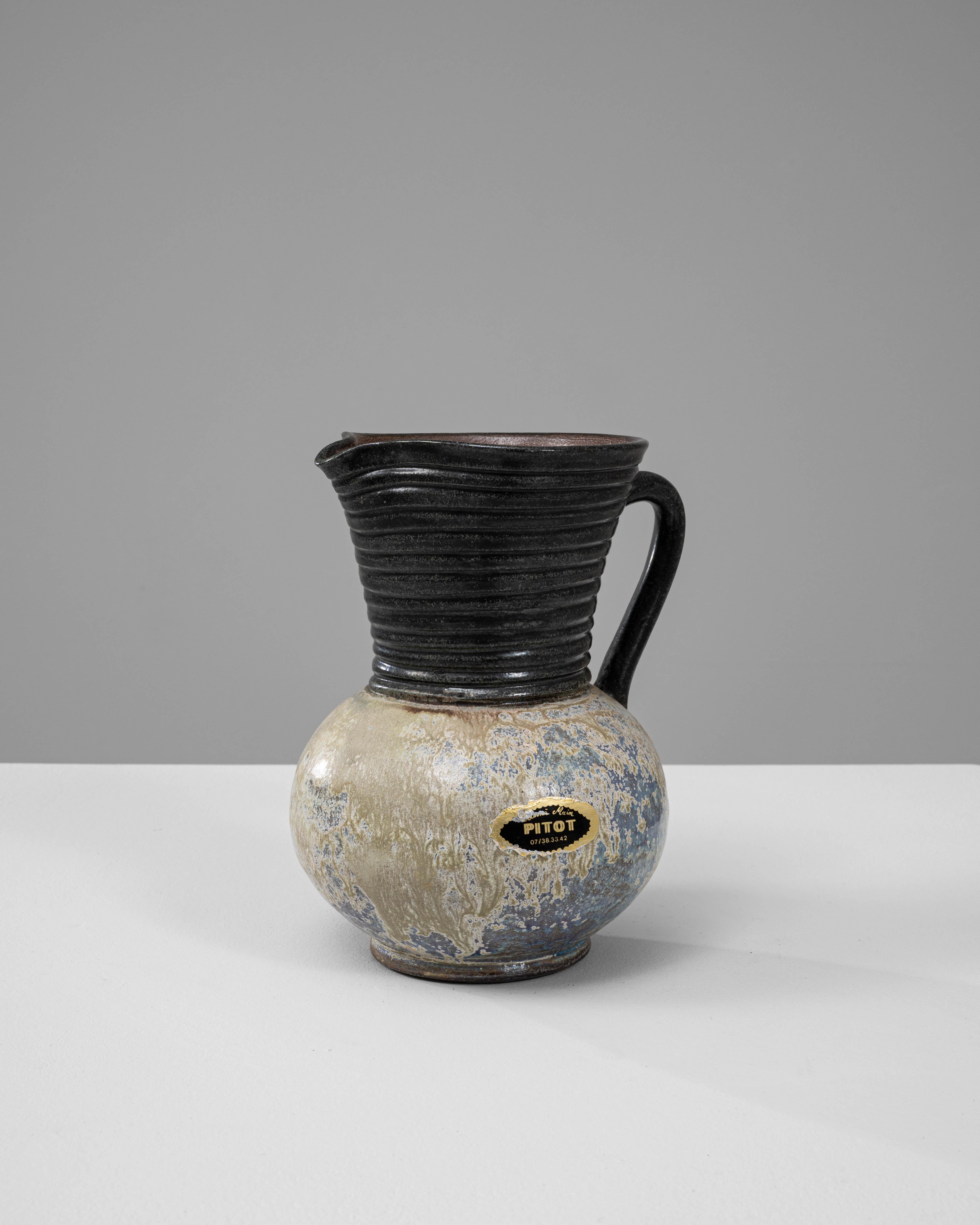 Brocca in ceramica belga del XX secolo In condizioni buone in vendita a High Point, NC