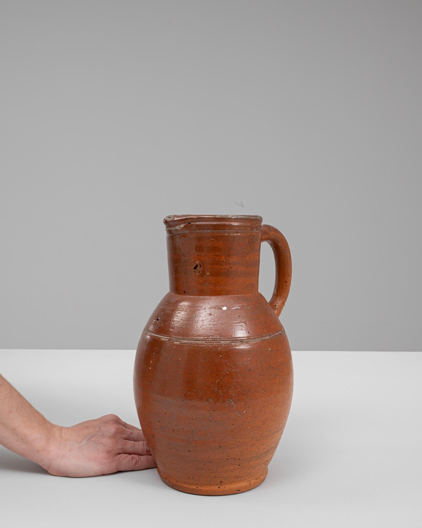 Brocca in ceramica belga del XX secolo in vendita 2