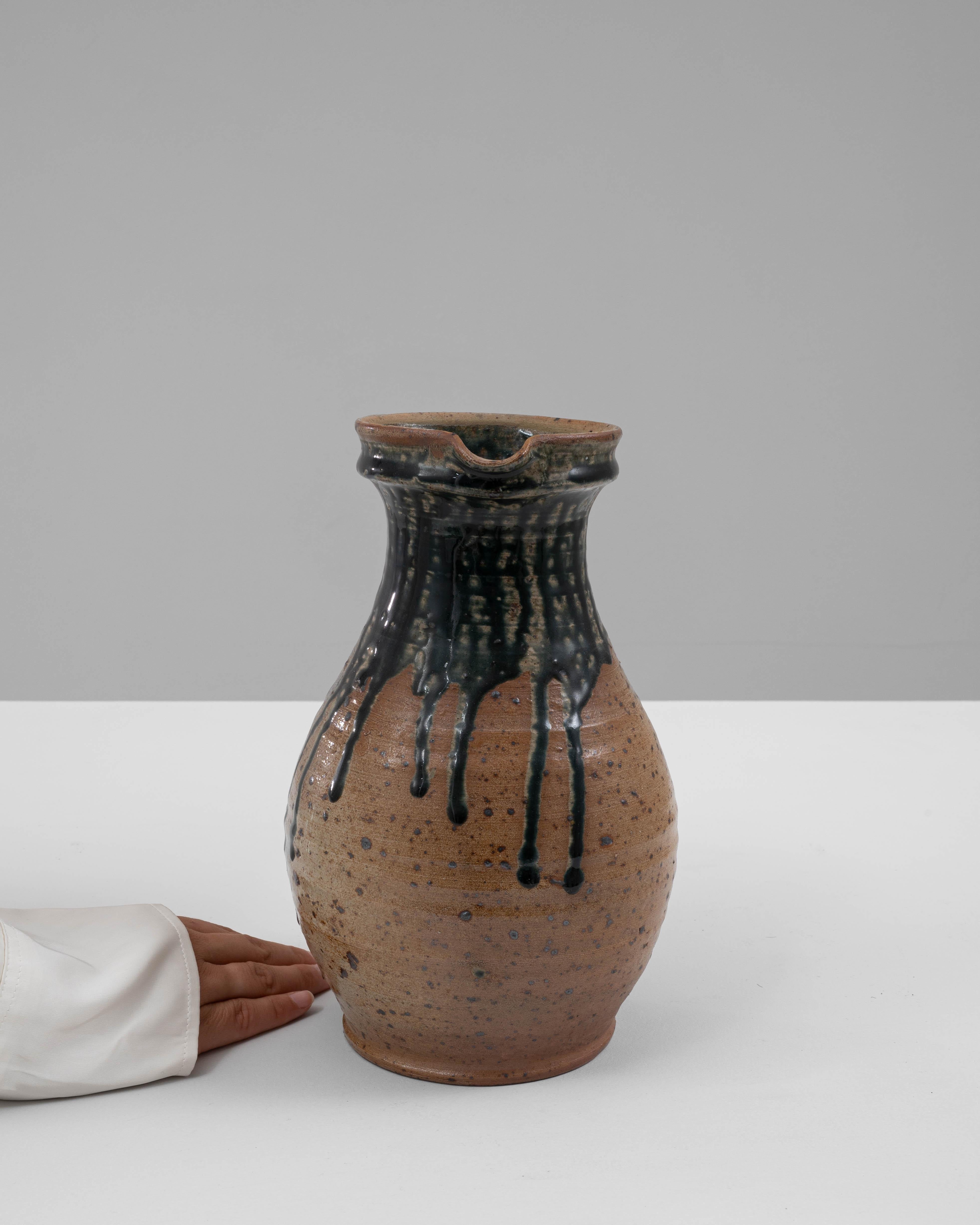 Belga Brocca belga in ceramica del XX secolo di  G. Losson in vendita