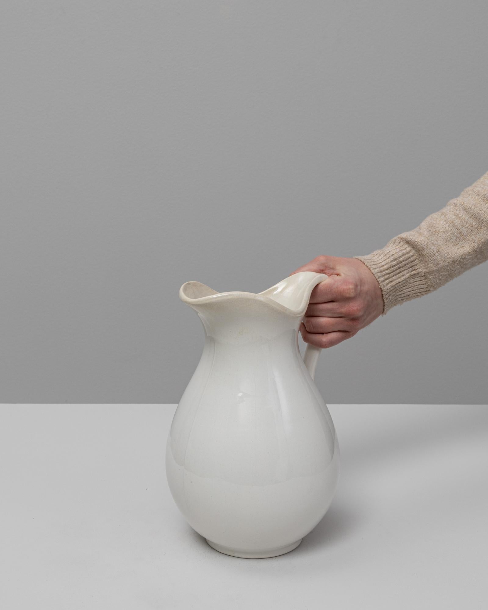 20ième siècle Pichet en céramique belge du 20e siècle en vente