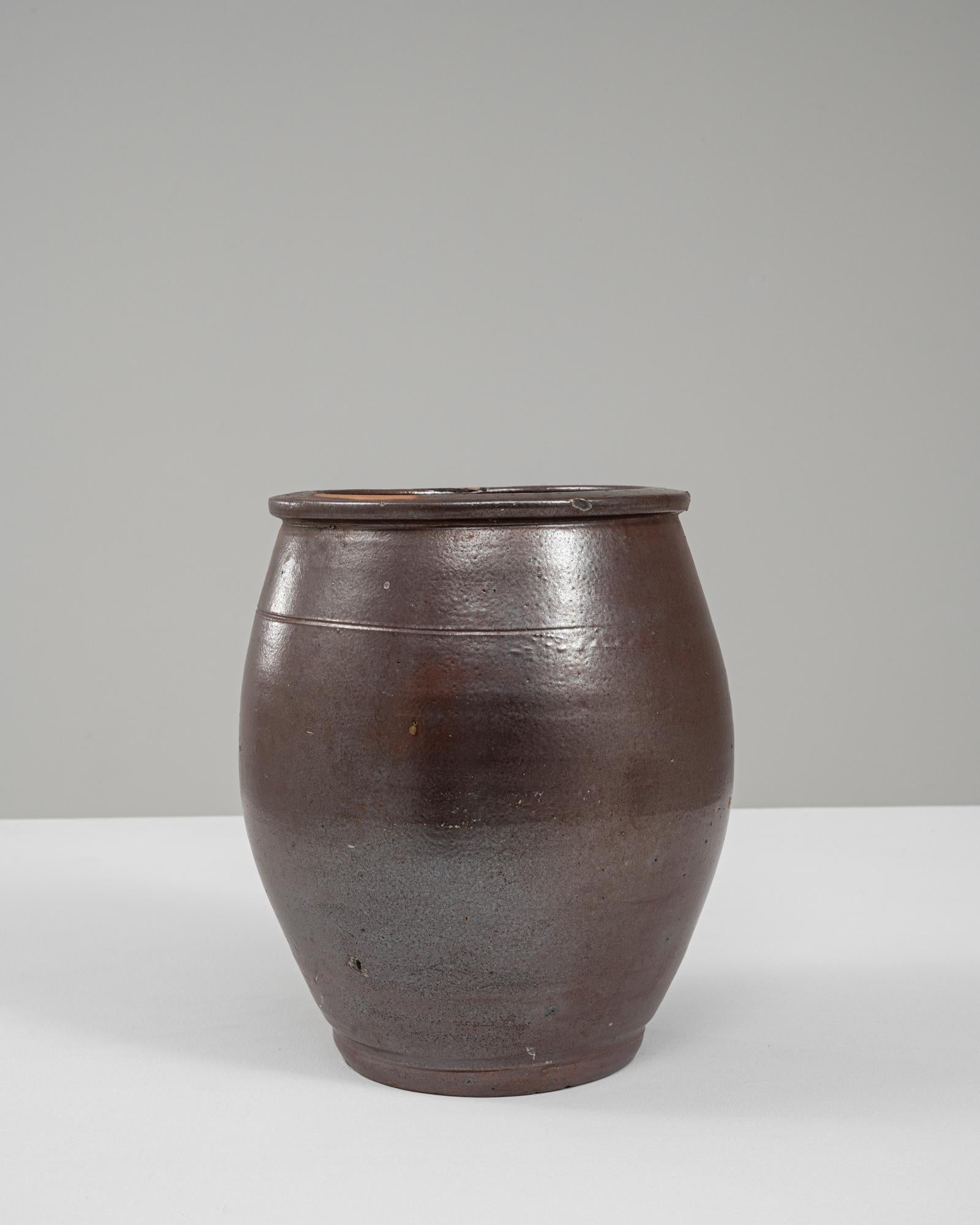 Vaso in ceramica belga del XX secolo In condizioni buone in vendita a High Point, NC