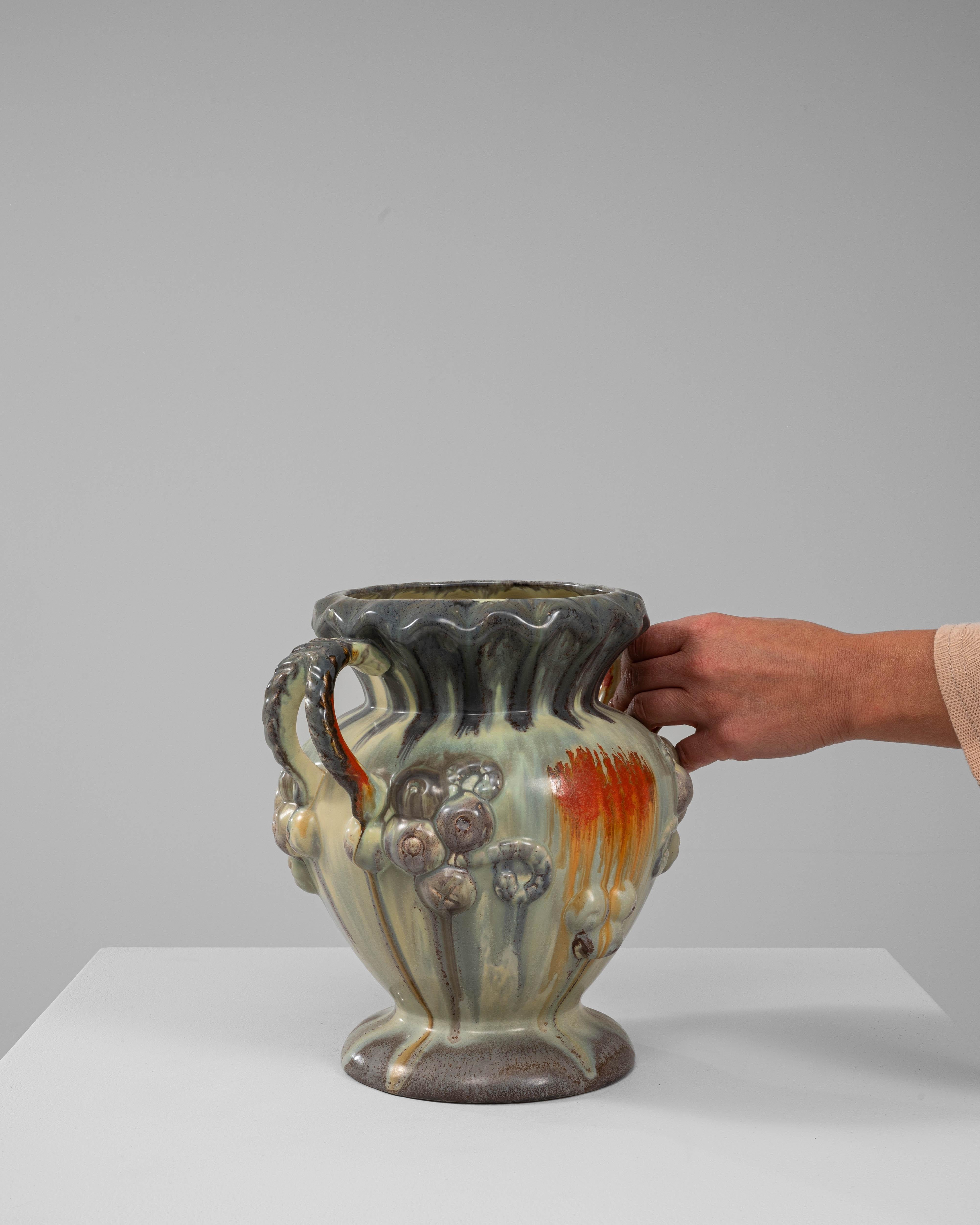 Vaso in ceramica belga del XX secolo In condizioni buone in vendita a High Point, NC