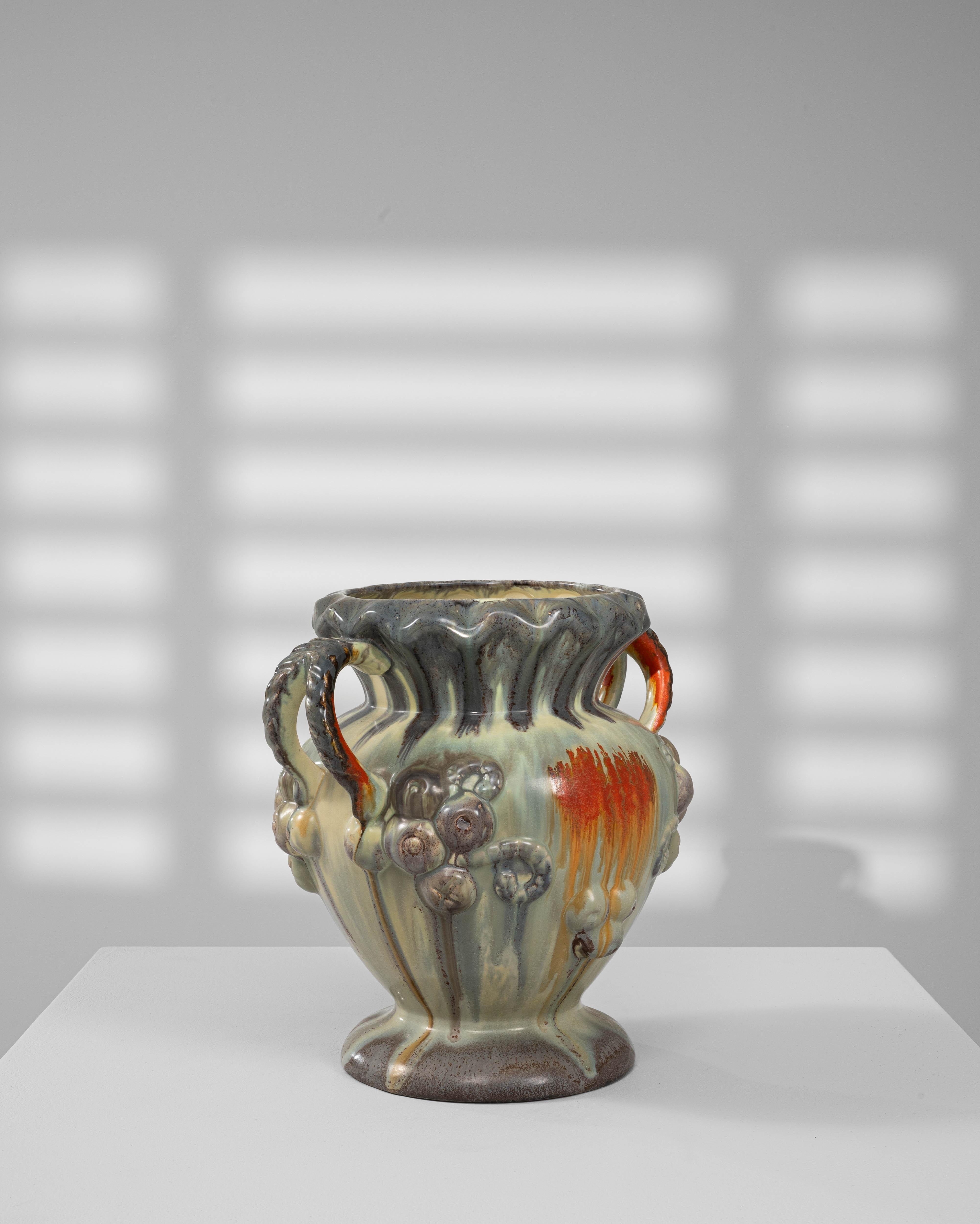 Ceramica Vaso in ceramica belga del XX secolo in vendita