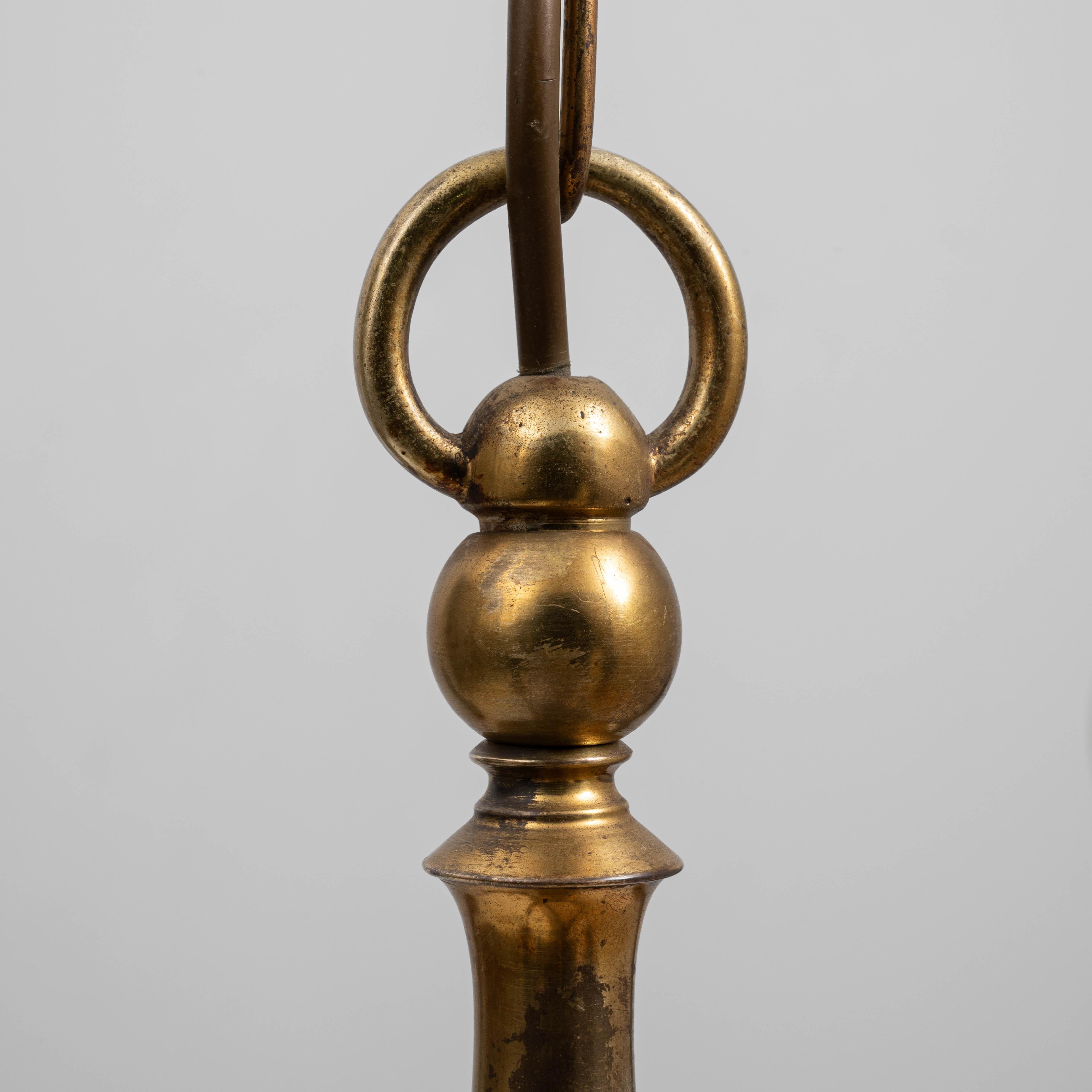 Lampadario a tre bracci in ottone in stile Coloniale belga del XX secolo in vendita 4