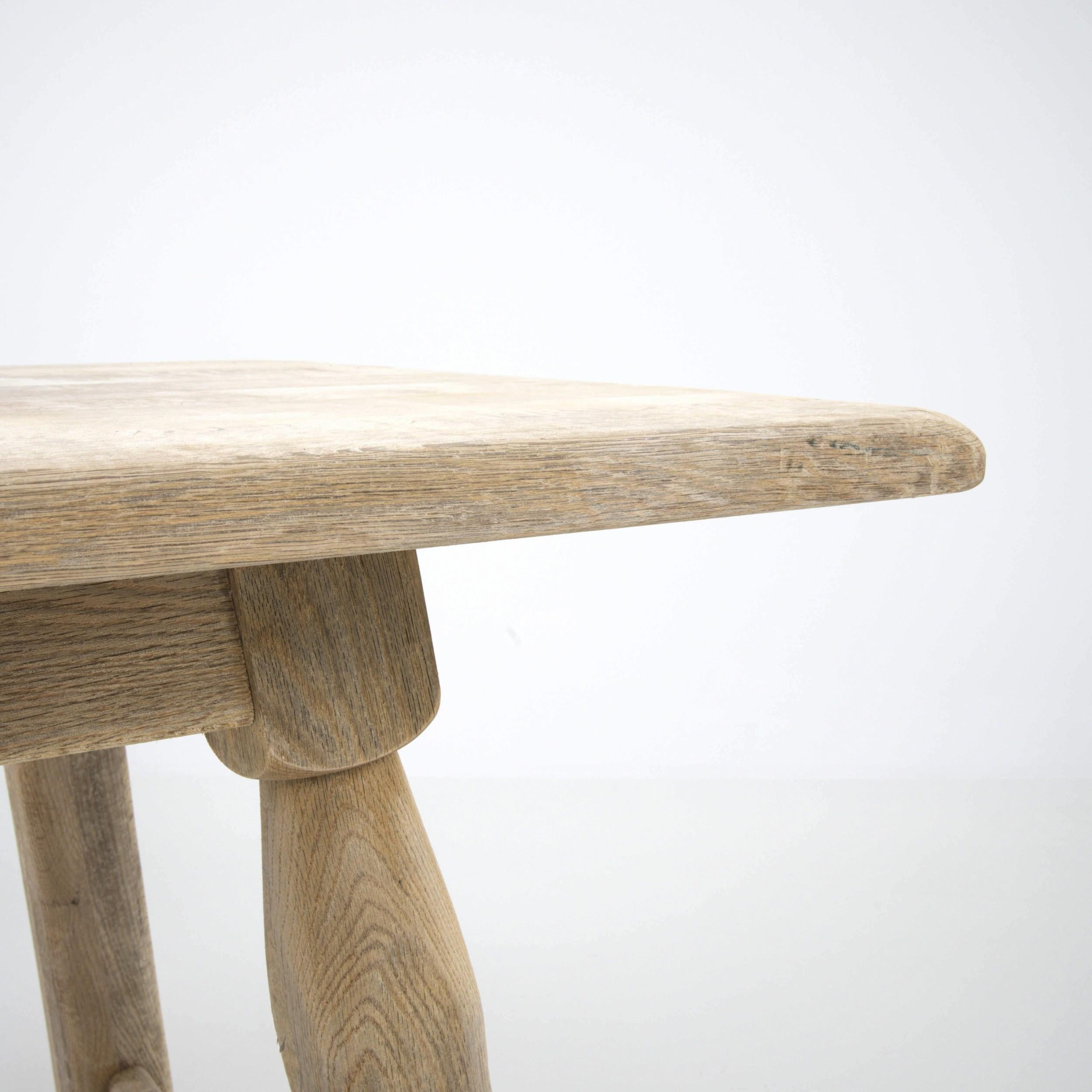 20th Century Belgian Country Oak Dining Table For Sale 4