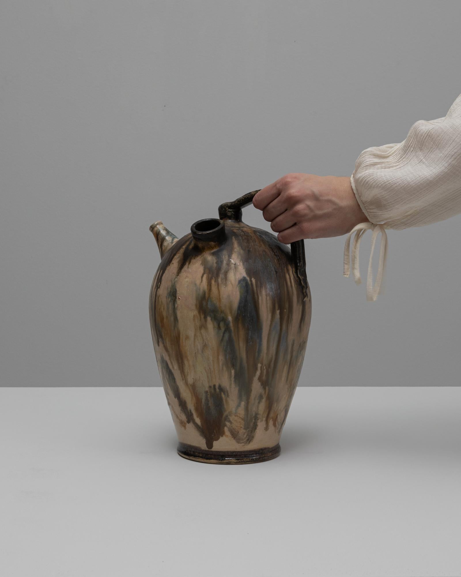 20ième siècle Pichet en céramique à glaçure goutte à goutte belge du 20e siècle en vente