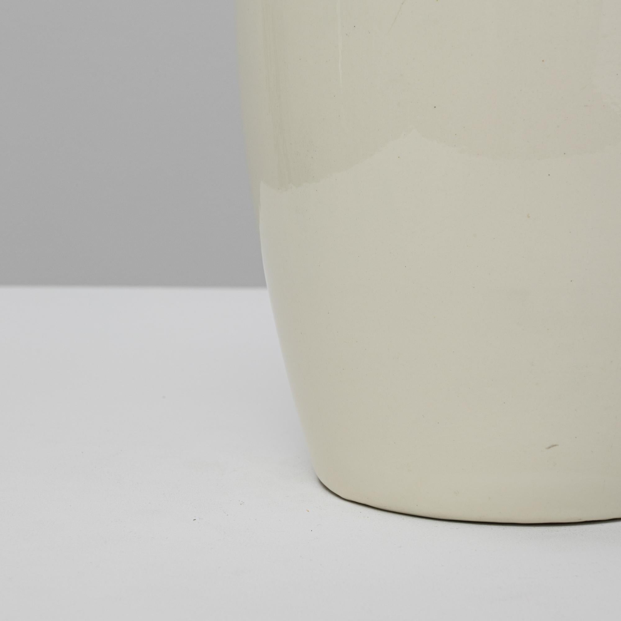 Brocca in ceramica con disegno floreale belga del XX secolo in vendita 4