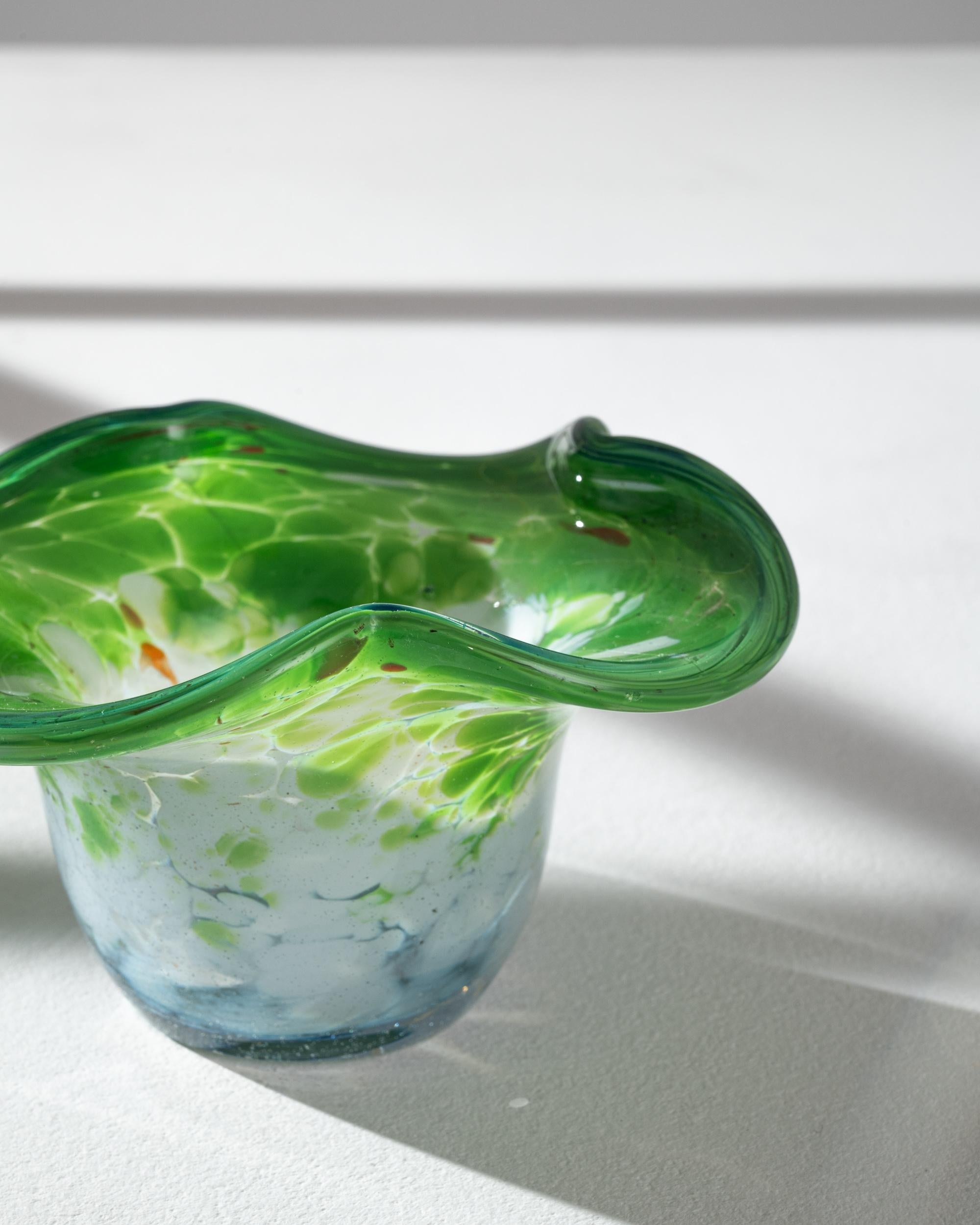 20ième siècle Plat en verre belge du 20ème siècle en vente
