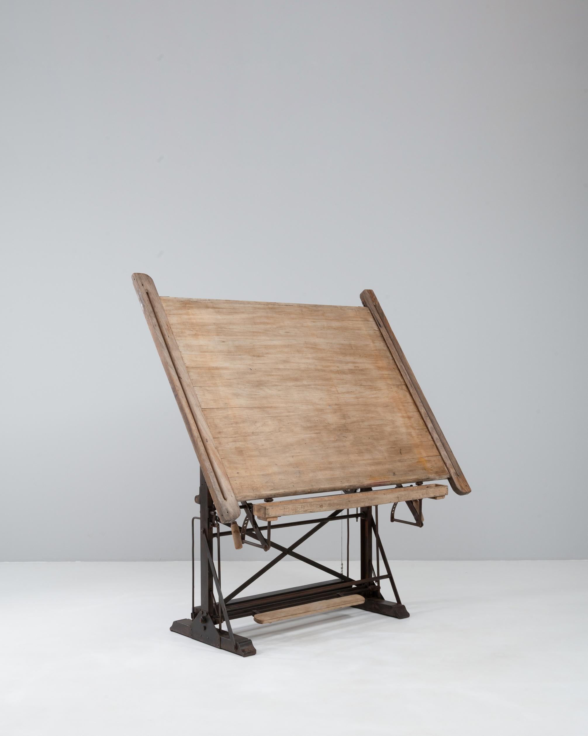 Table à dessin industrielle belge du 20e siècle en vente 4