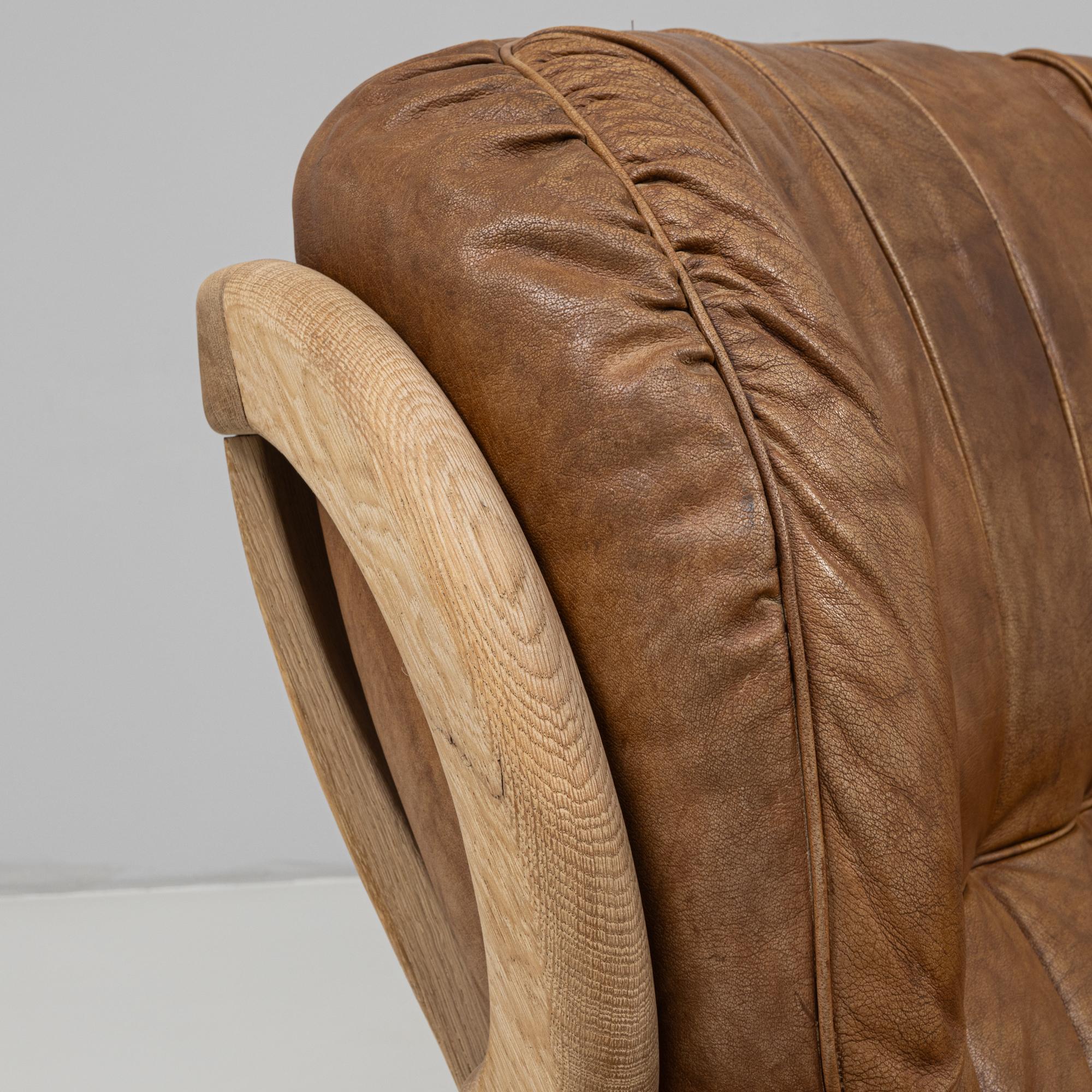 Canapé en cuir belge du 20e siècle en vente 8