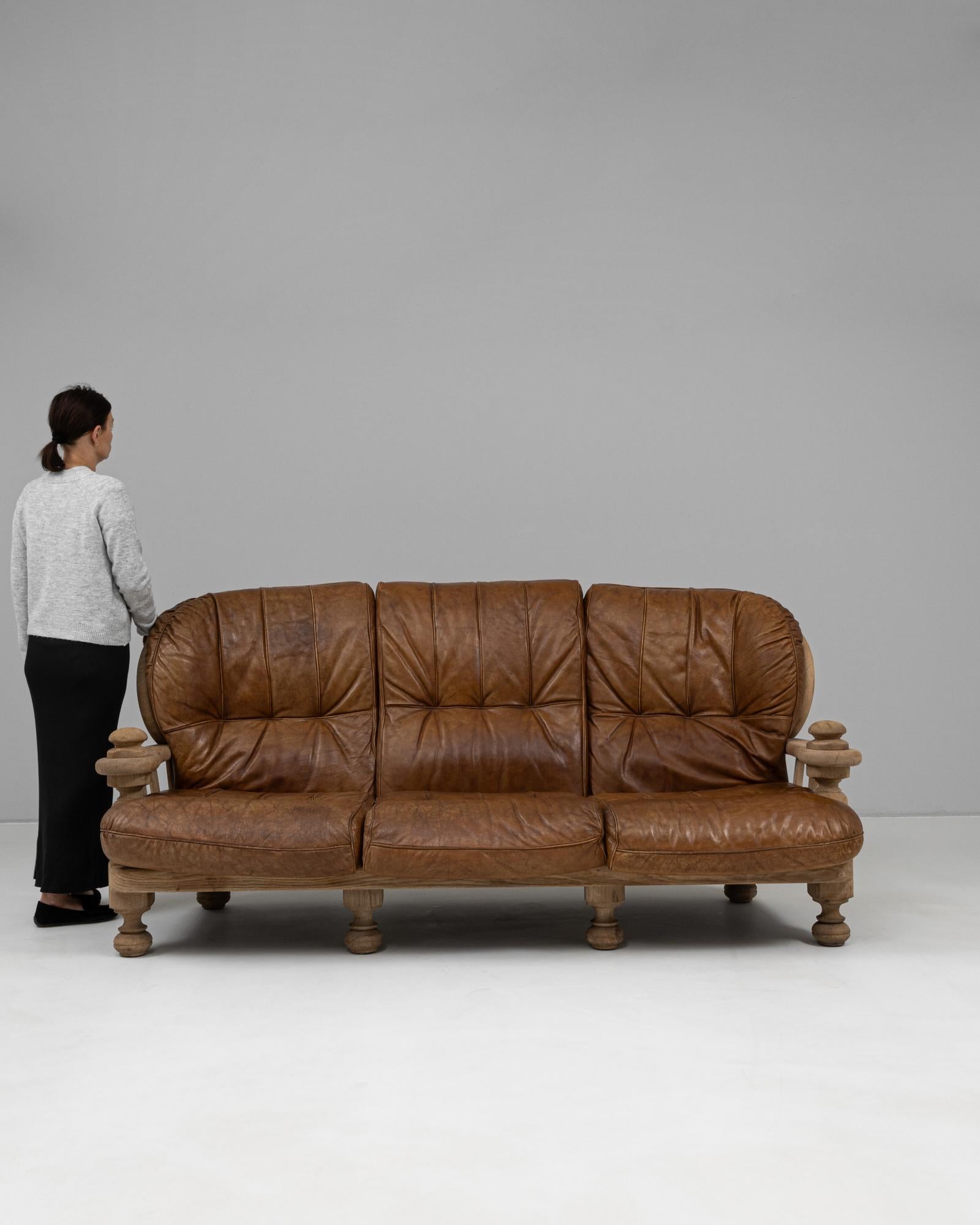 Belge Canapé en cuir belge du 20e siècle en vente