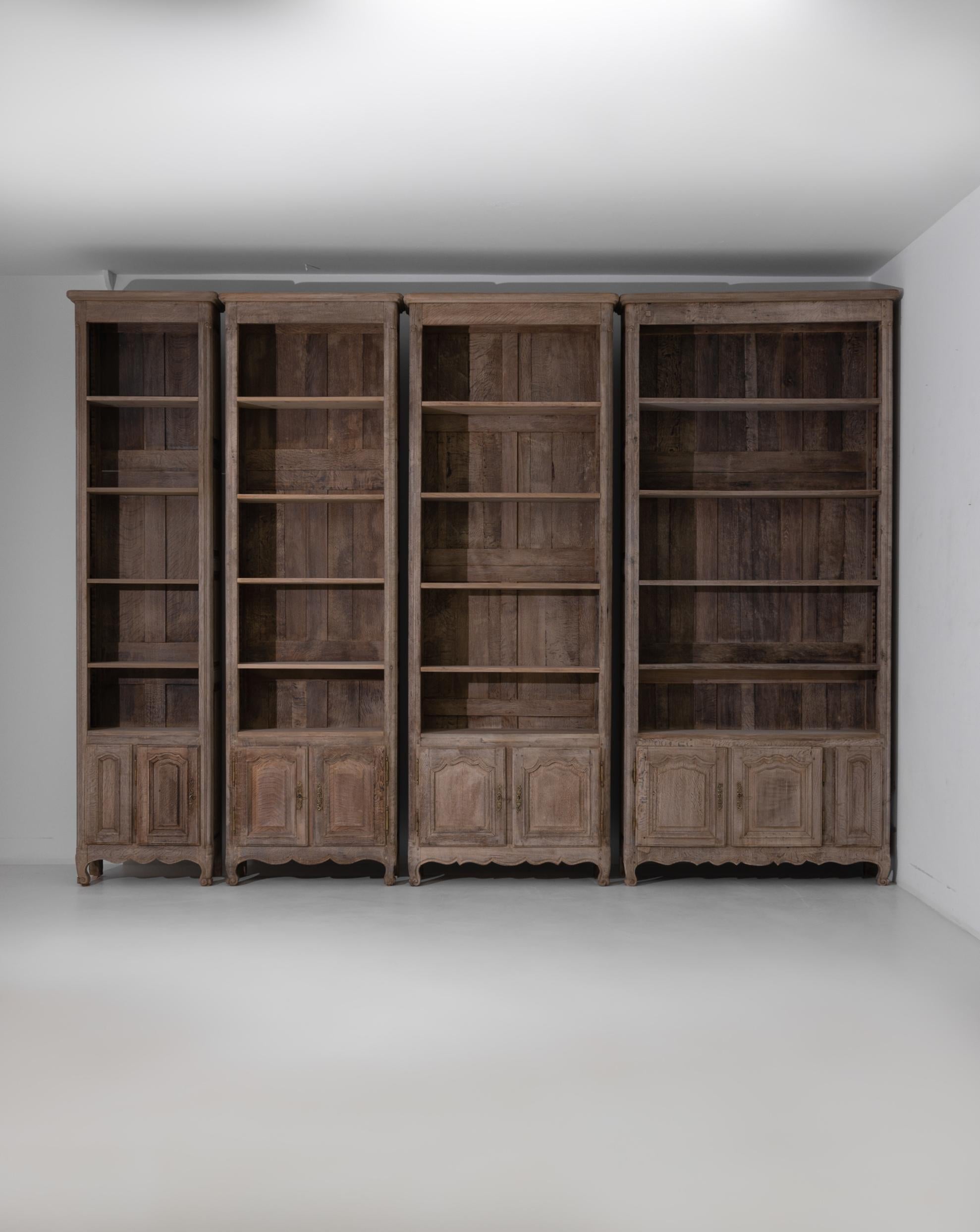 20th Century Belgian Oak Bookcase, Set of Four For Sale 1