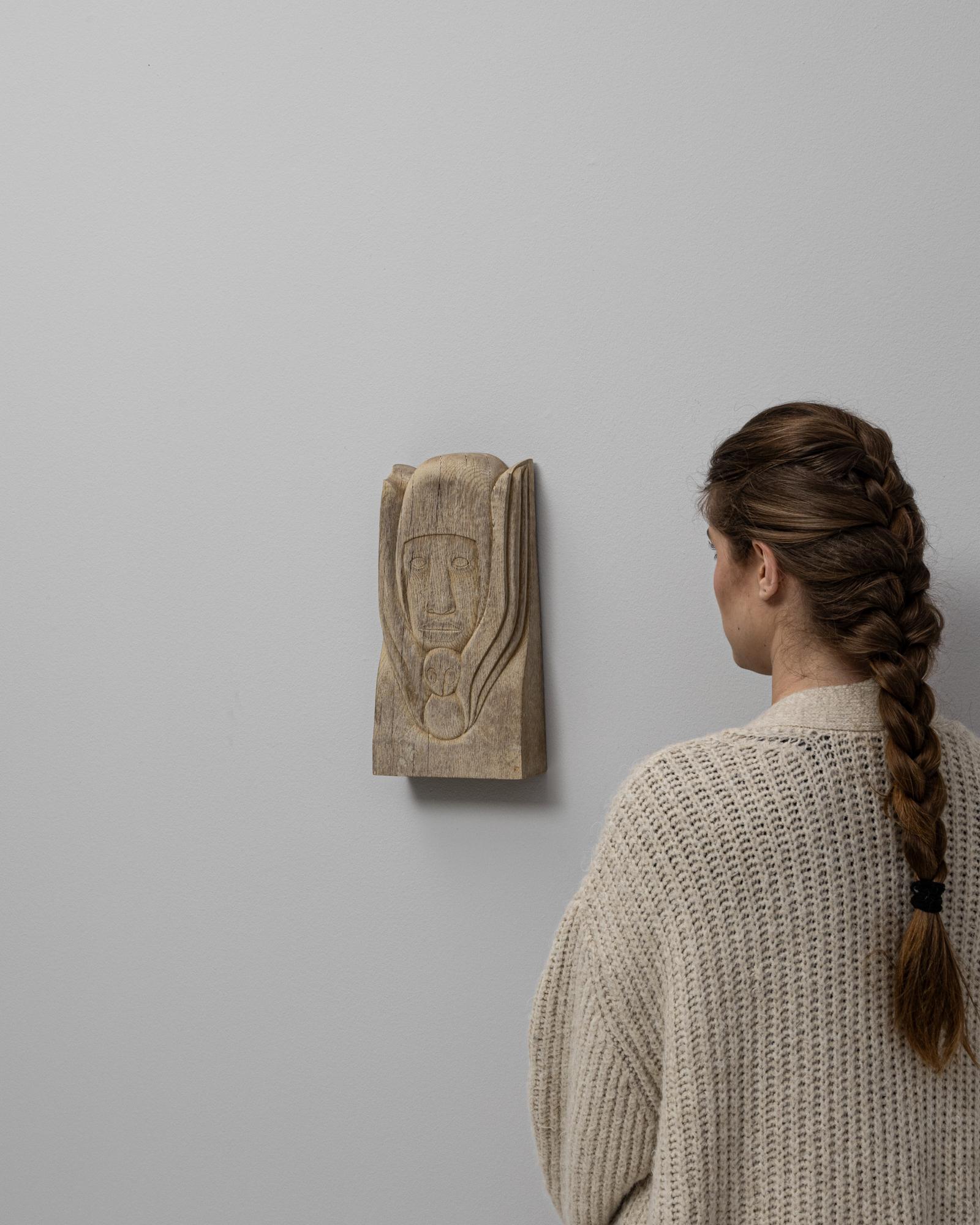 20ième siècle Art mural en chêne belge sculpté du 20e siècle en vente