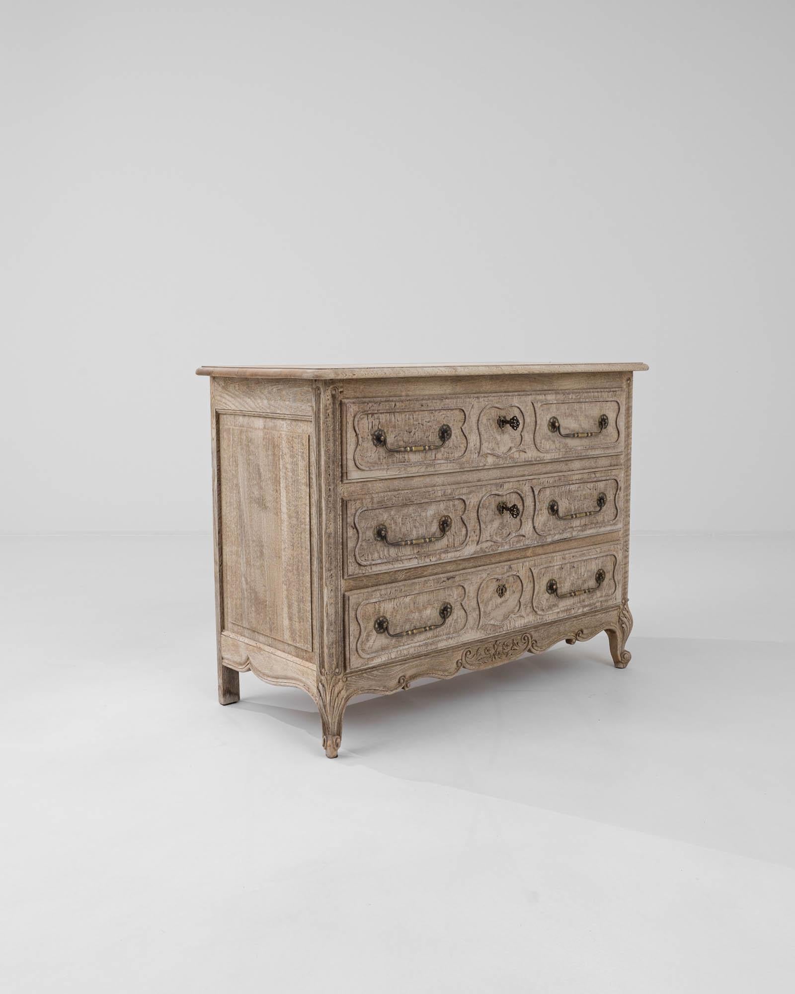 Brass 20th Century Belgian Oak Chest of Drawers  For Sale