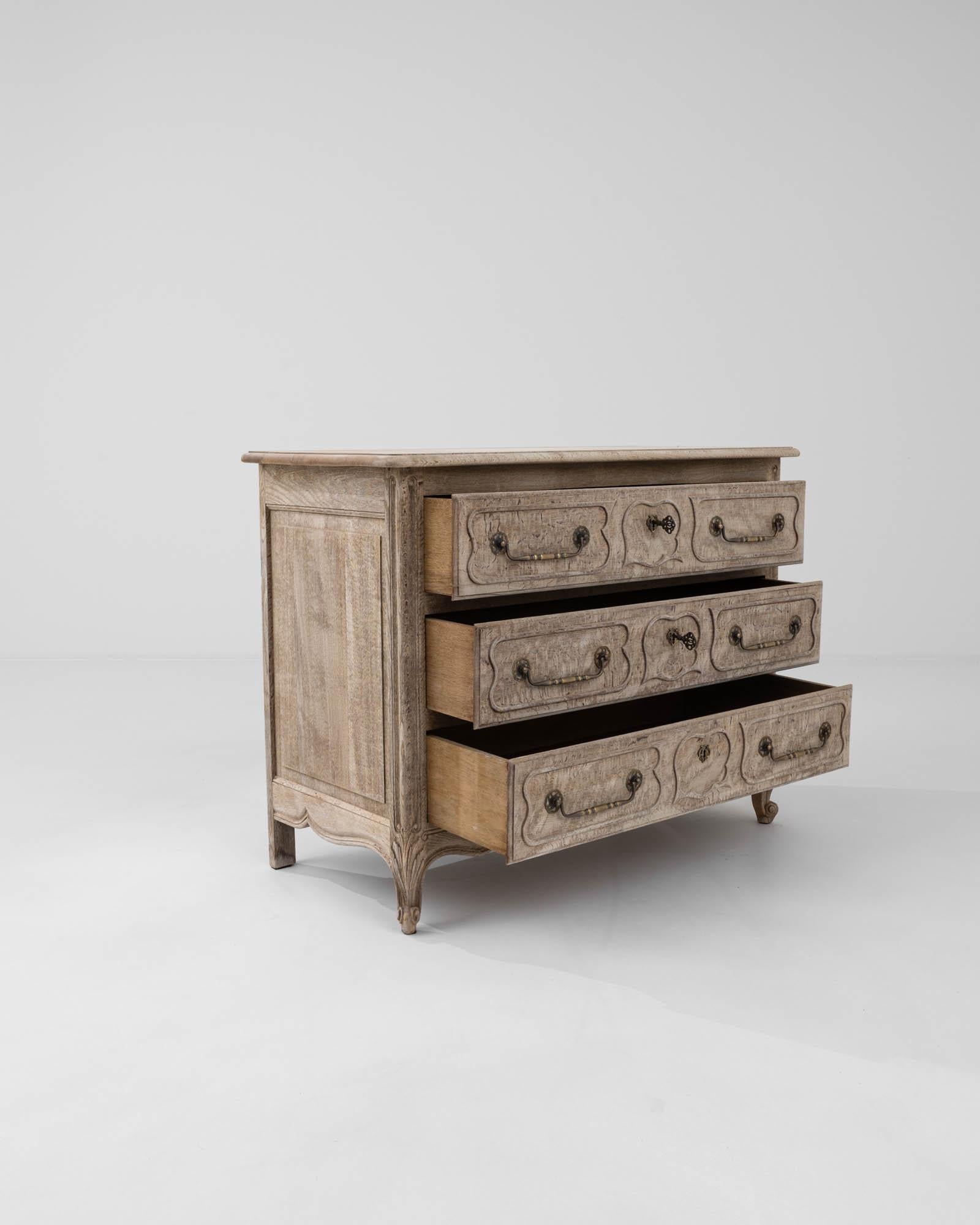 20th Century Belgian Oak Chest of Drawers  For Sale 1