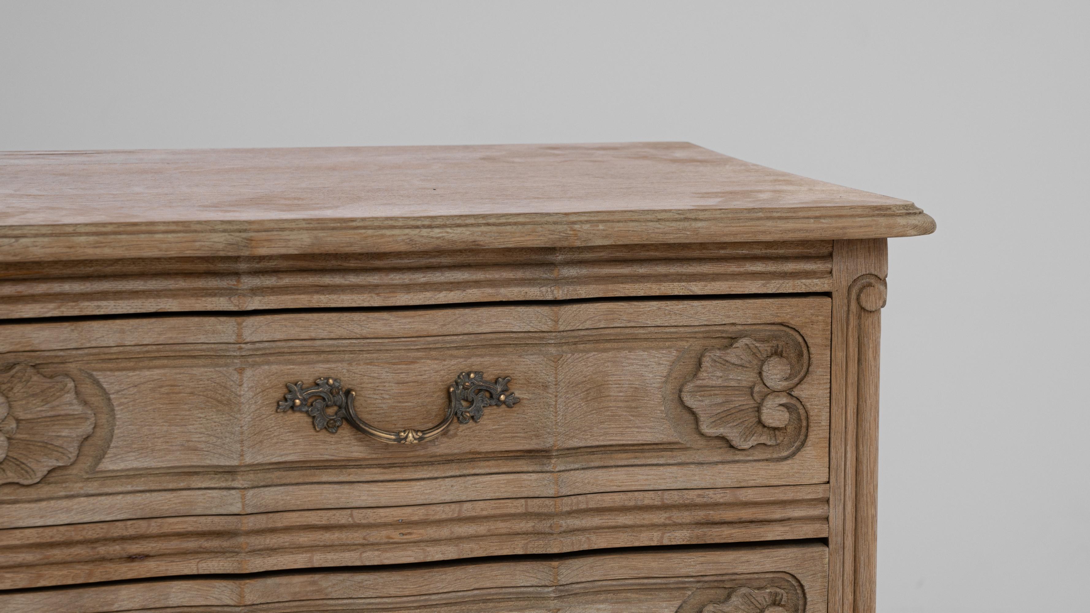 20th Century Belgian Oak Chest with Cabriole Legs In Good Condition In High Point, NC