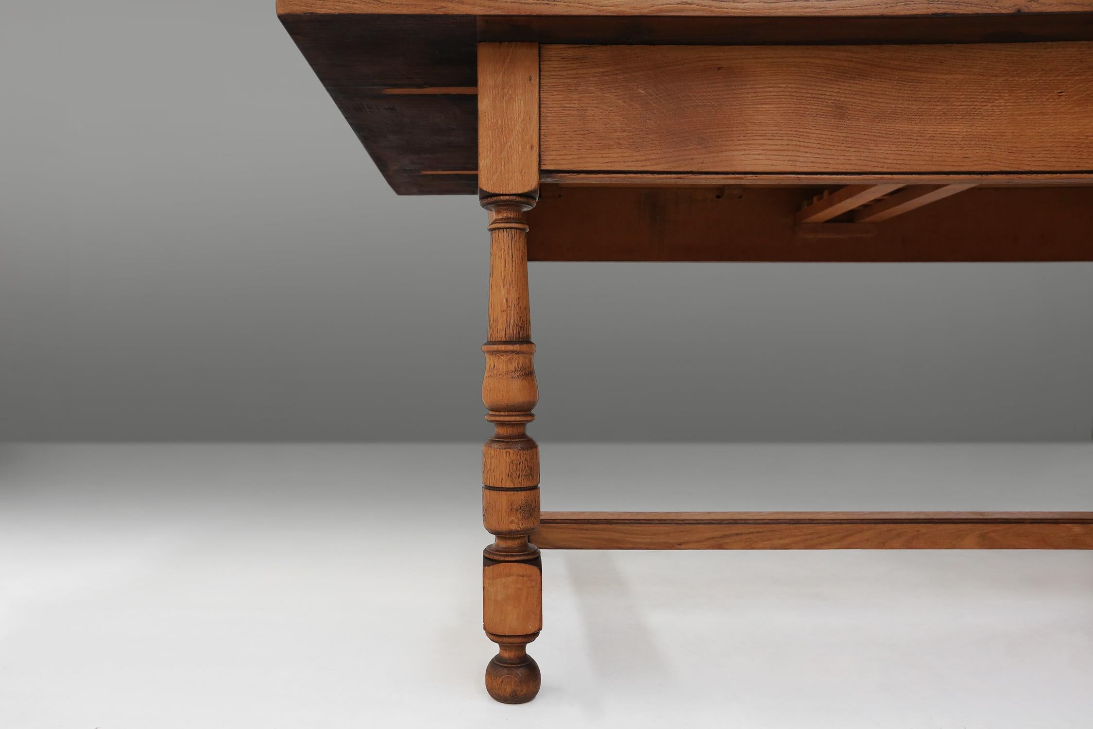20th century Belgian oak dining table For Sale 3
