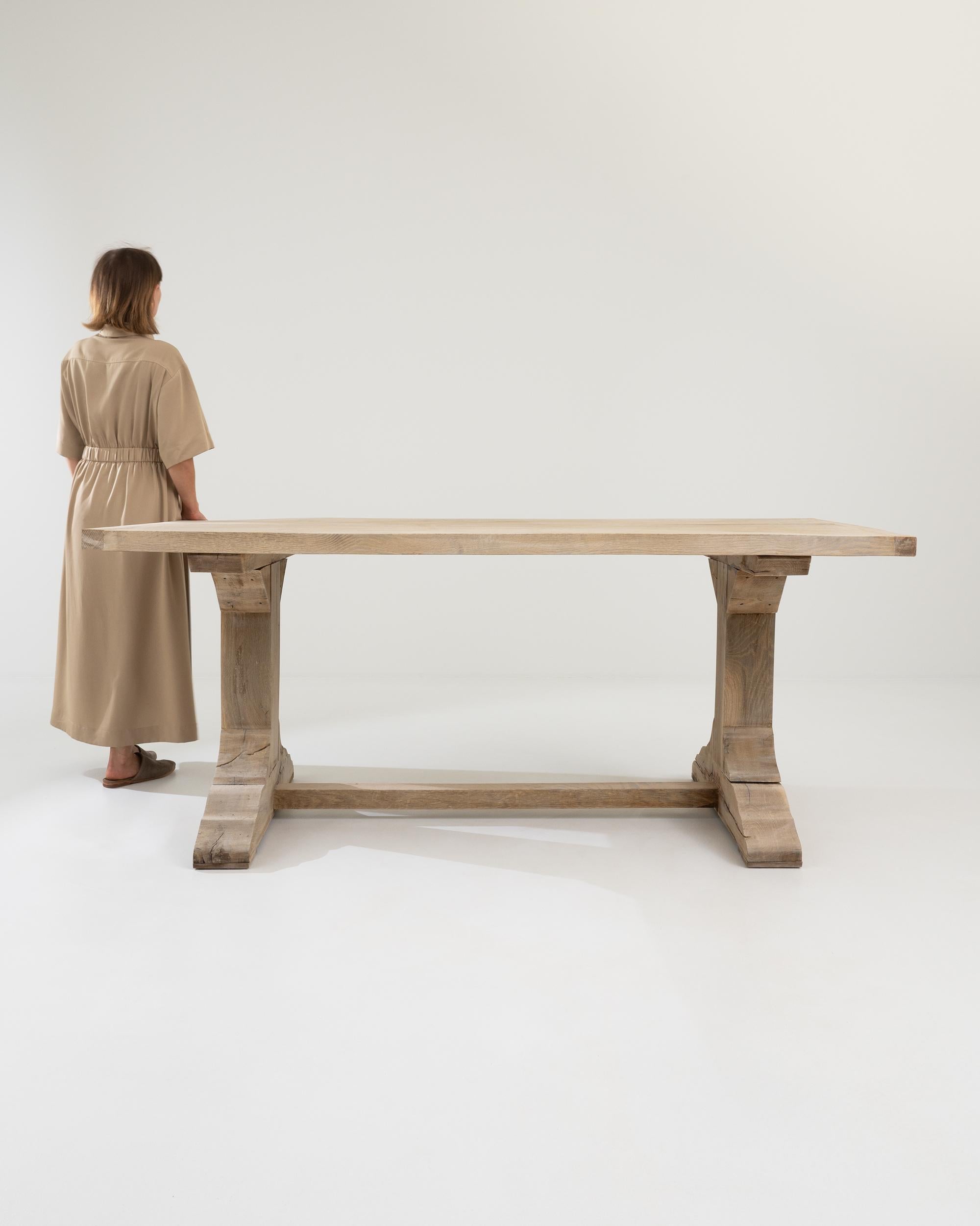 Country 20th Century Belgian Oak Dining Table For Sale