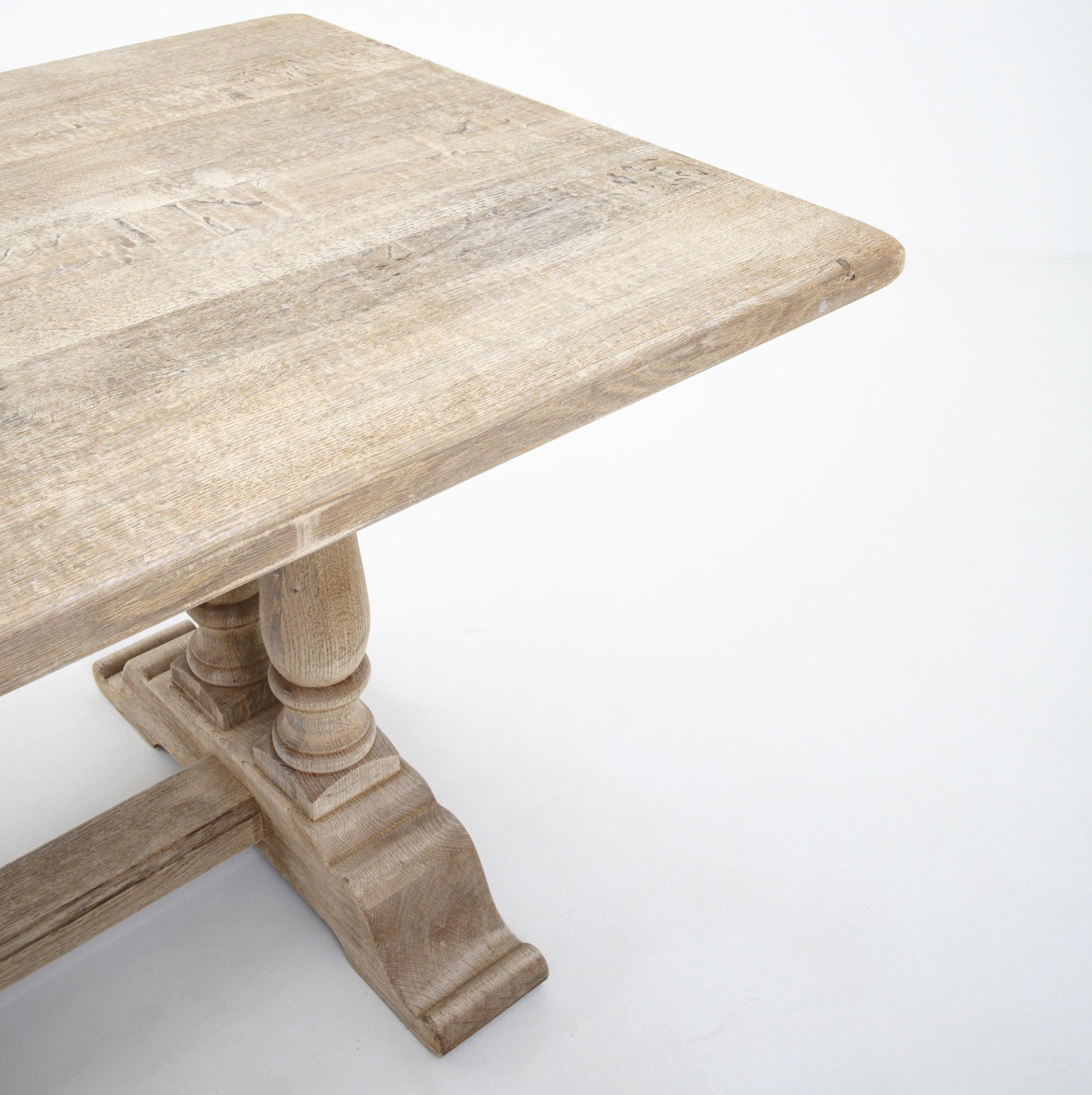 20th Century Belgian Oak Dining Table For Sale 3