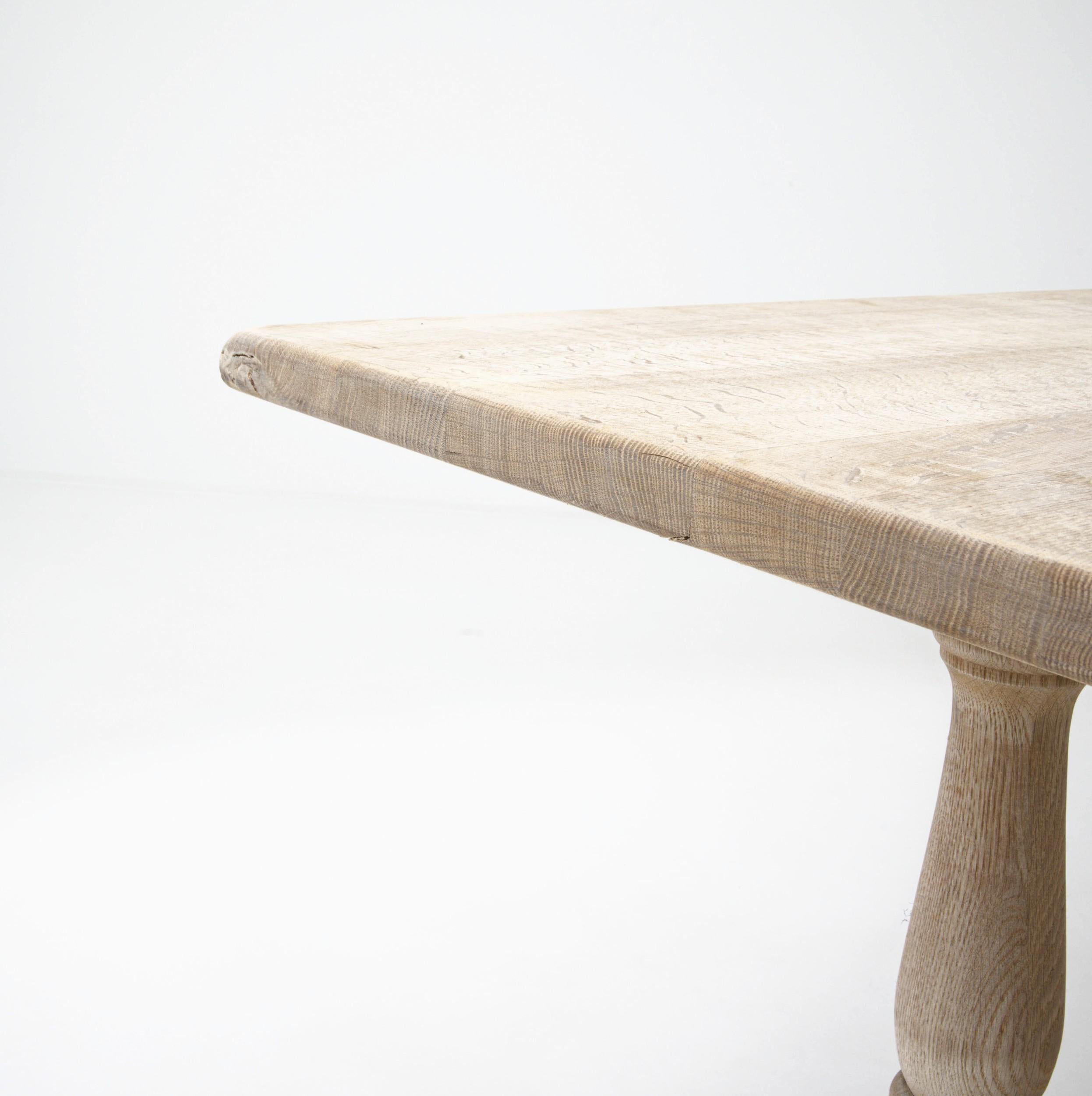 20th Century Belgian Oak Dining Table For Sale 4