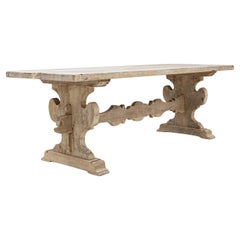 Mesa de comedor de roble belga del siglo XX