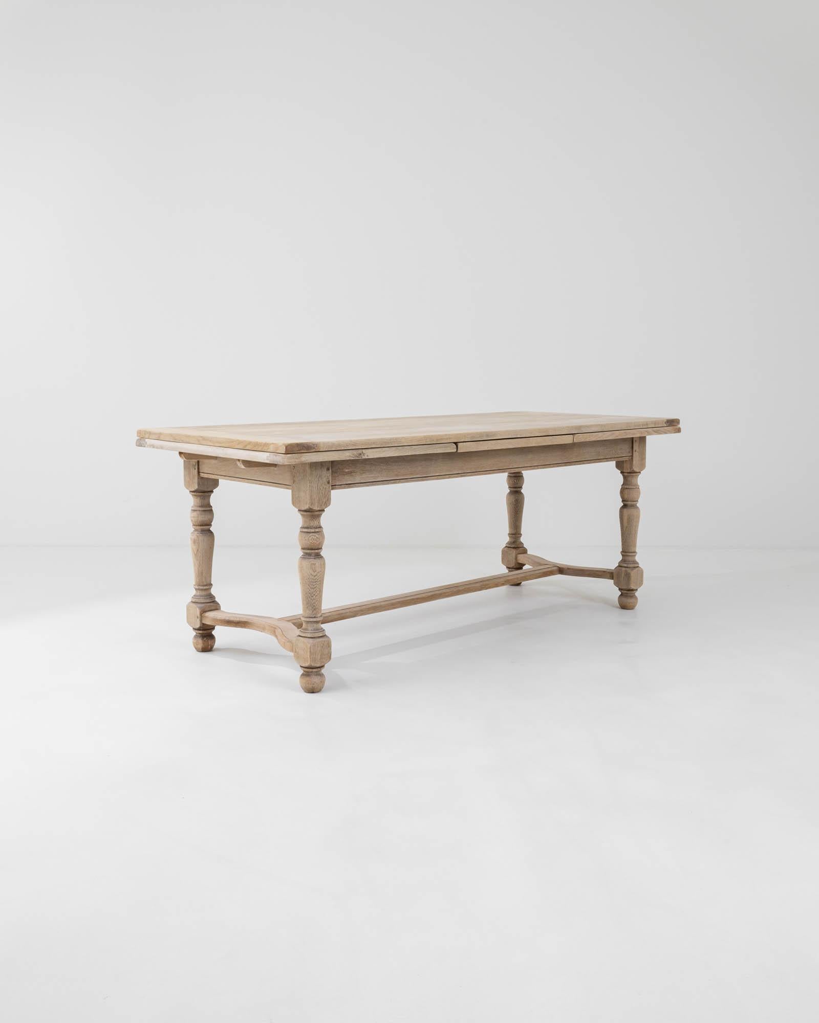 20th Century Belgian Oak Dining Table with Pull Leaves 2