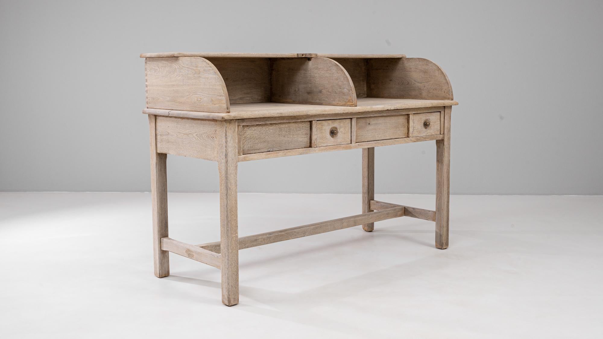 20th Century Belgian Oak Secretary Desk With Drawers in vendita 3