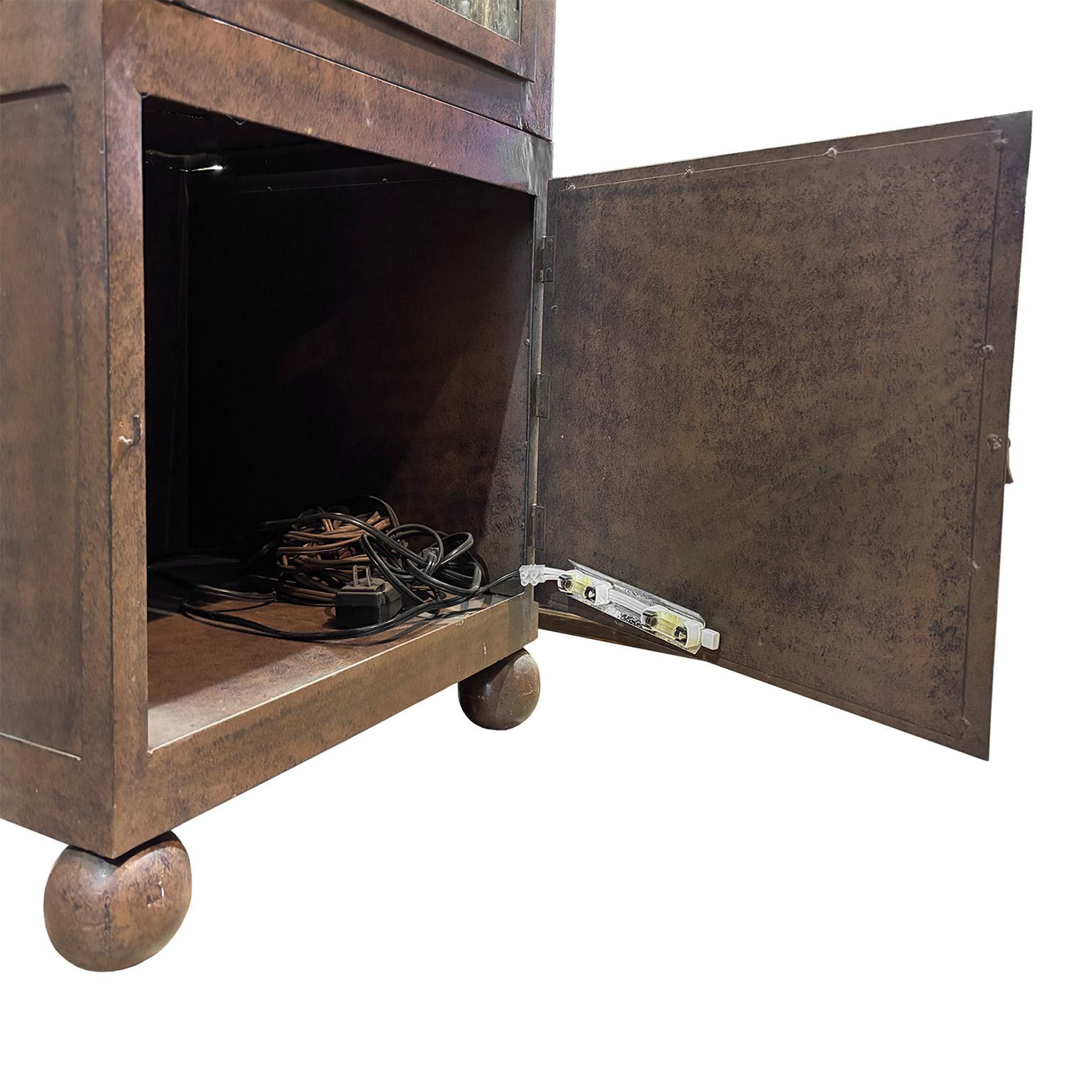 20th Century Belgian Pair of Metal Glass Cabinets - Vintage Display Vitrines For Sale 8