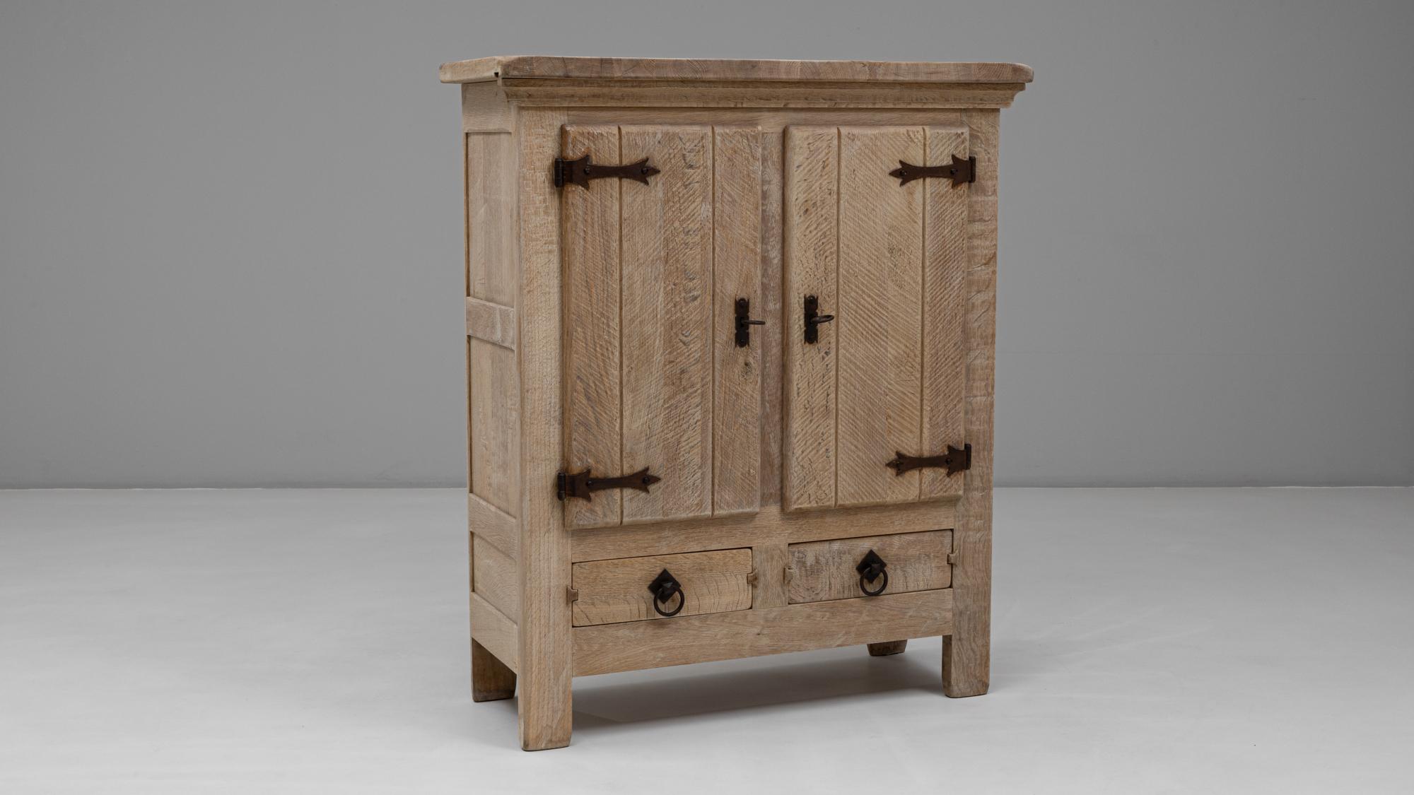 20th Century Belgian Primitive Oak Cabinet With Iron Hardware in vendita 2