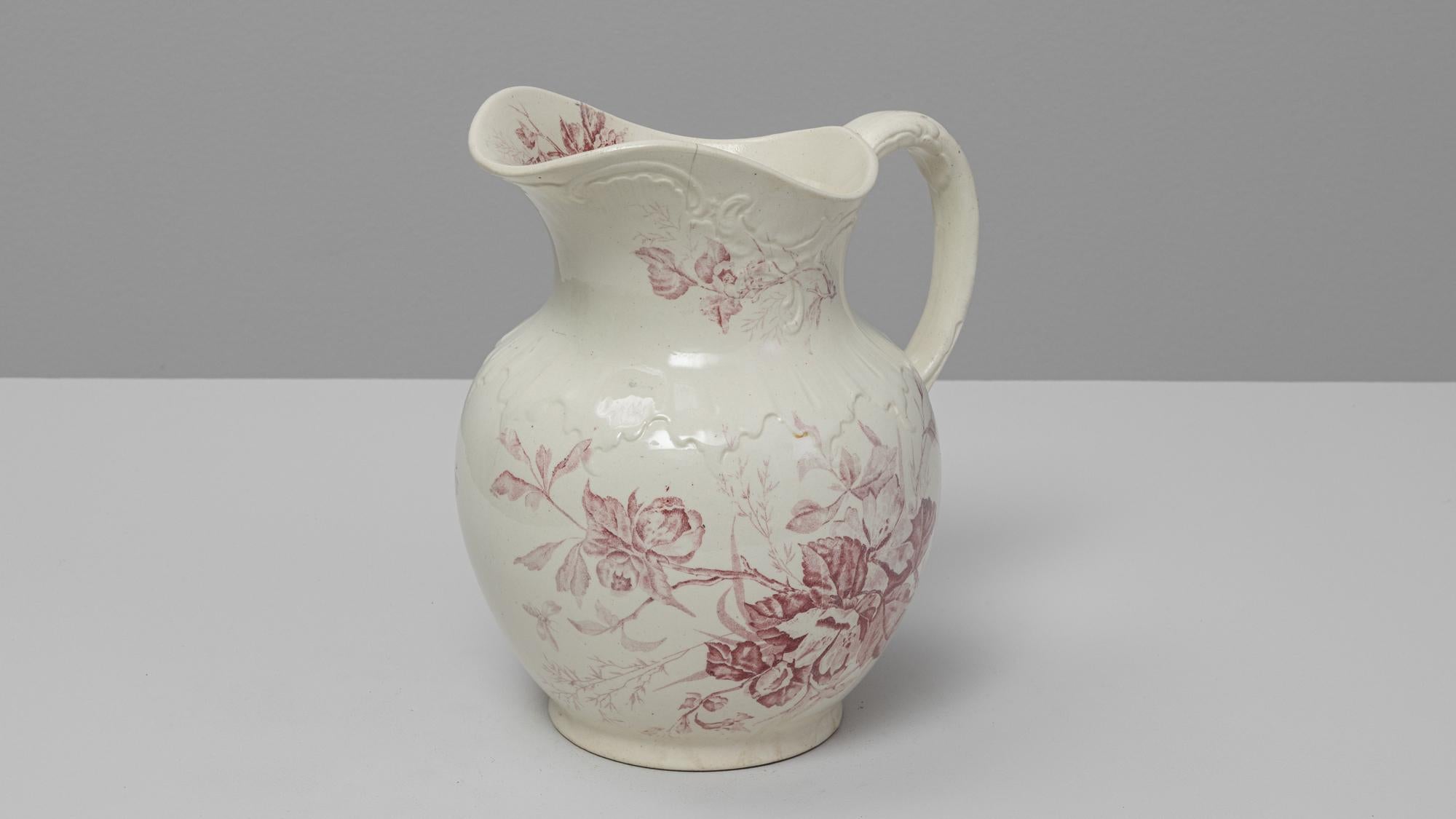 Céramique Pichet en céramique chinoise rouge belge du 20e siècle en vente